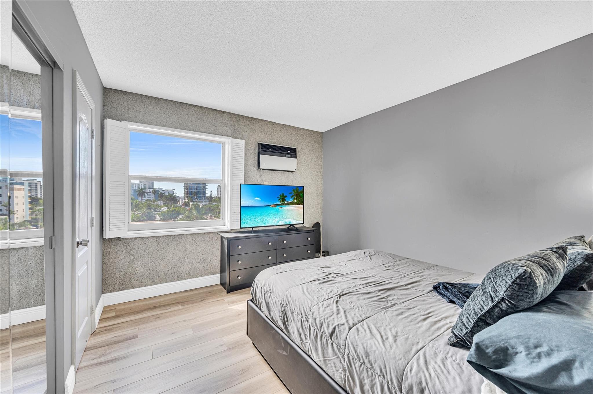 720 Orton Avenue 505, Fort Lauderdale, FL 33304 — photo 19 of 26