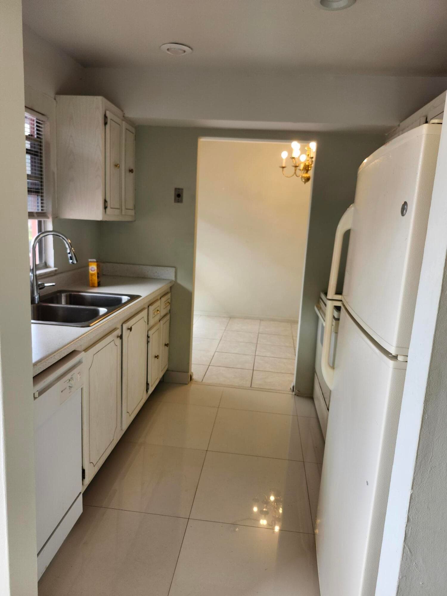 17 Golfs H, West Palm Beach, FL 33417 — photo 1 of 5