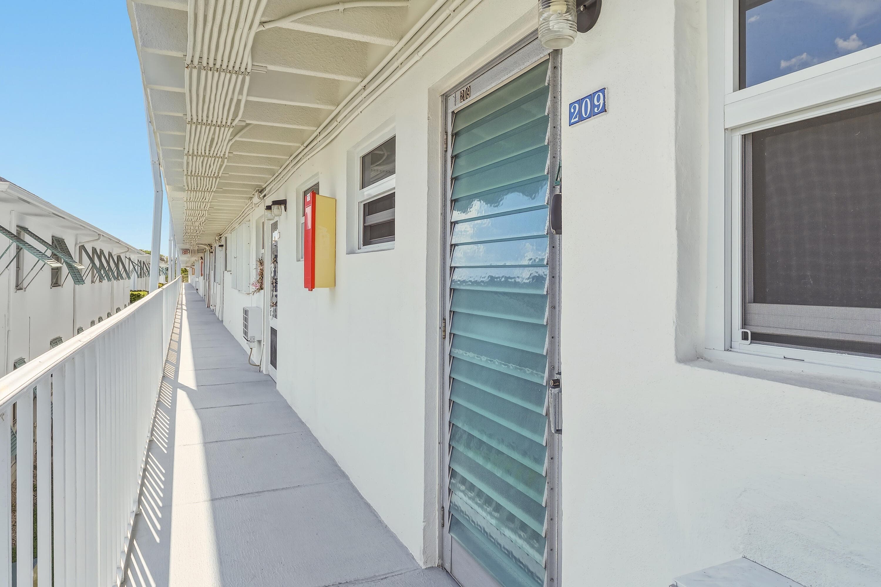 4001 S Ocean Boulevard 209, South Palm Beach, FL 33480 — photo 1 of 18
