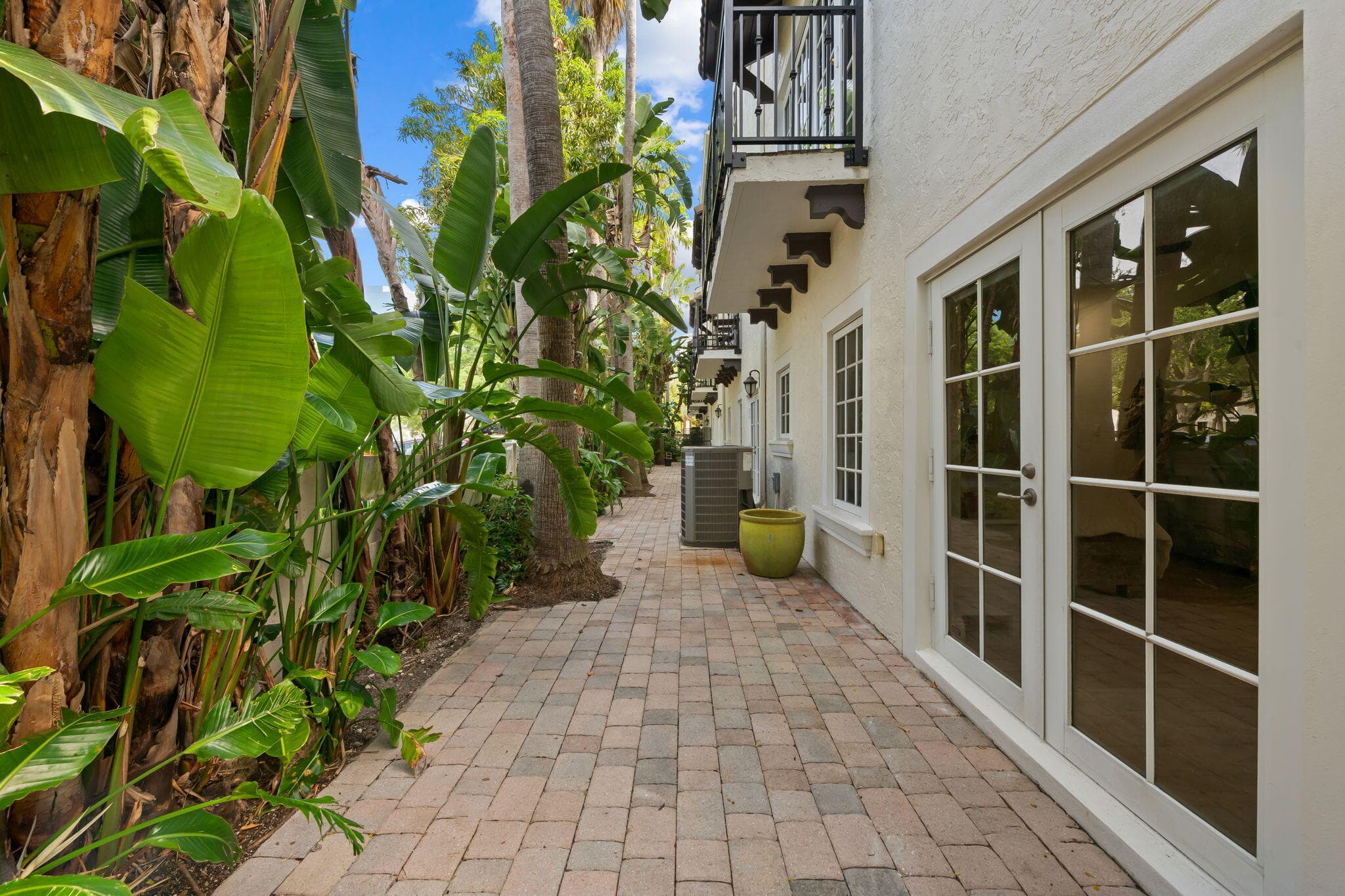500 SE 7th Street 105, Fort Lauderdale, FL 33301 — photo 31 of 37