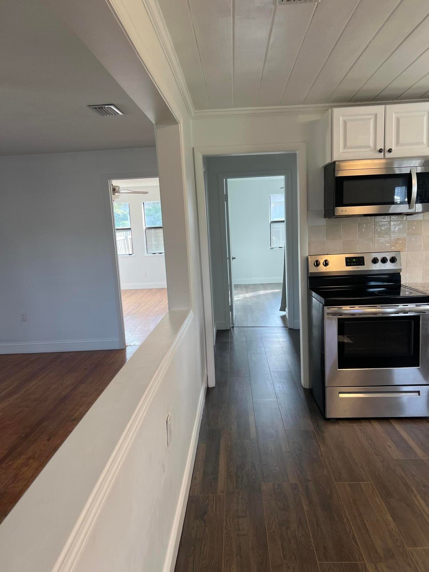 1005 20th Avenue, Vero Beach, FL 32960 — photo 2 of 19
