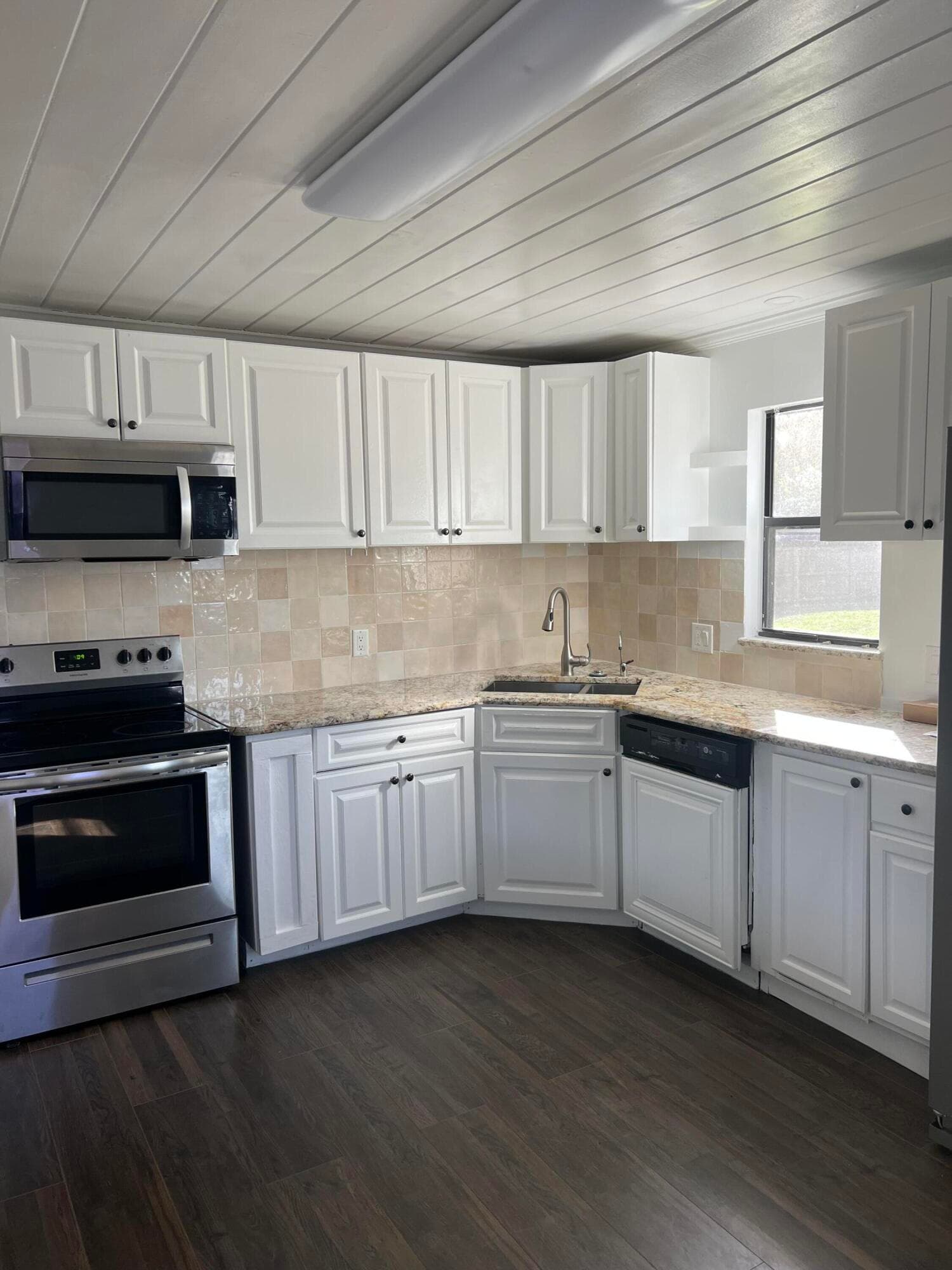 1005 20th Avenue, Vero Beach, FL 32960 — photo 3 of 19