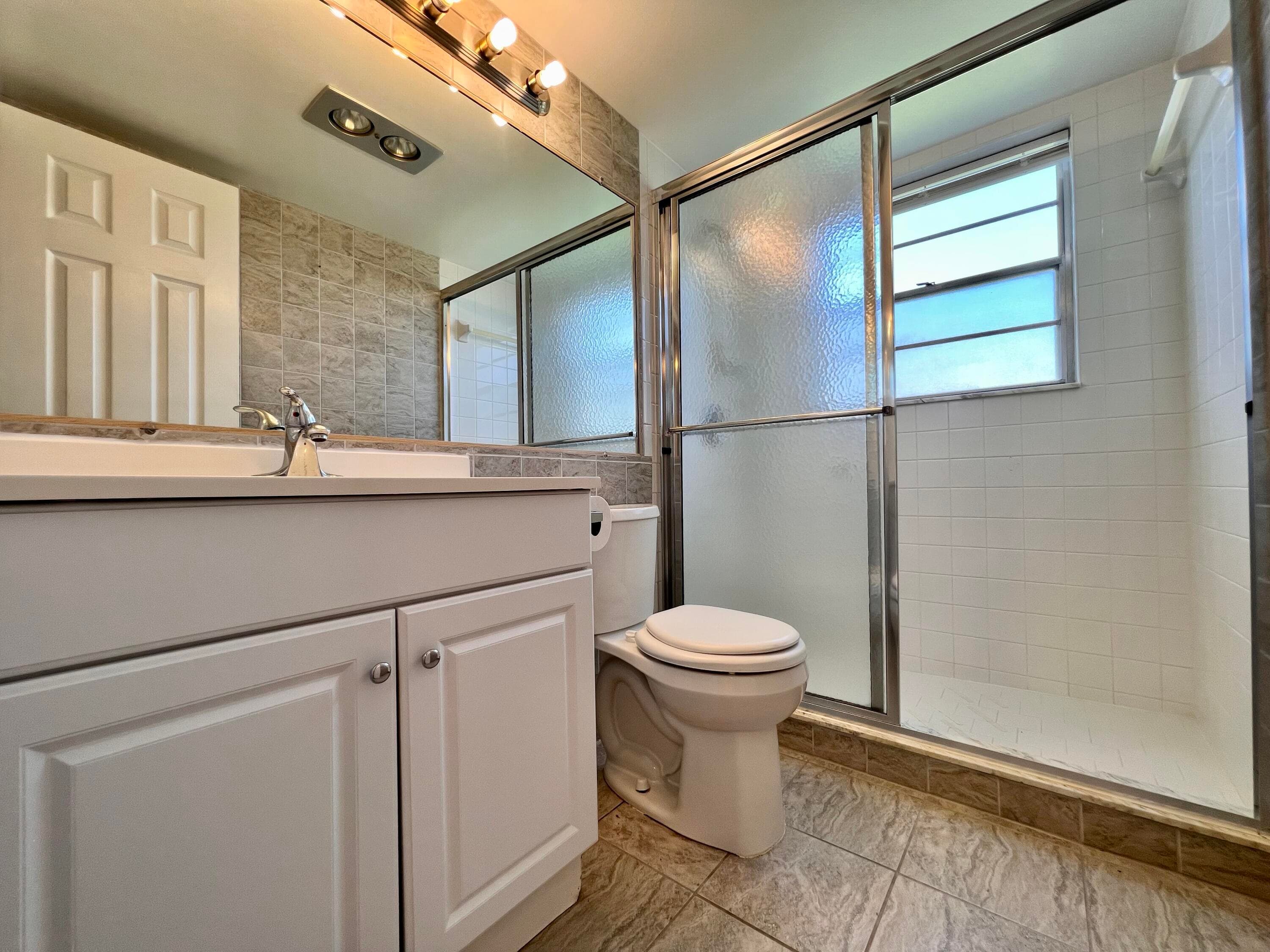 136 Somerset G, West Palm Beach, FL 33417 — photo 10 of 24