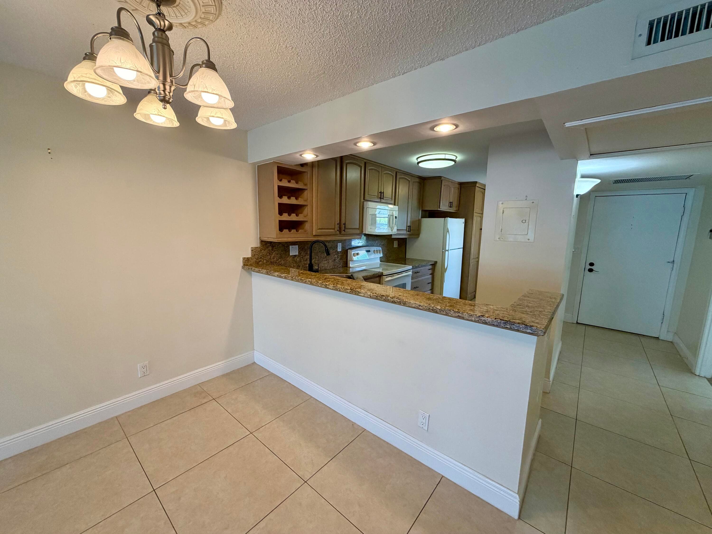 6 Royal Palm Way 102, Boca Raton, FL 33432 — photo 8 of 23