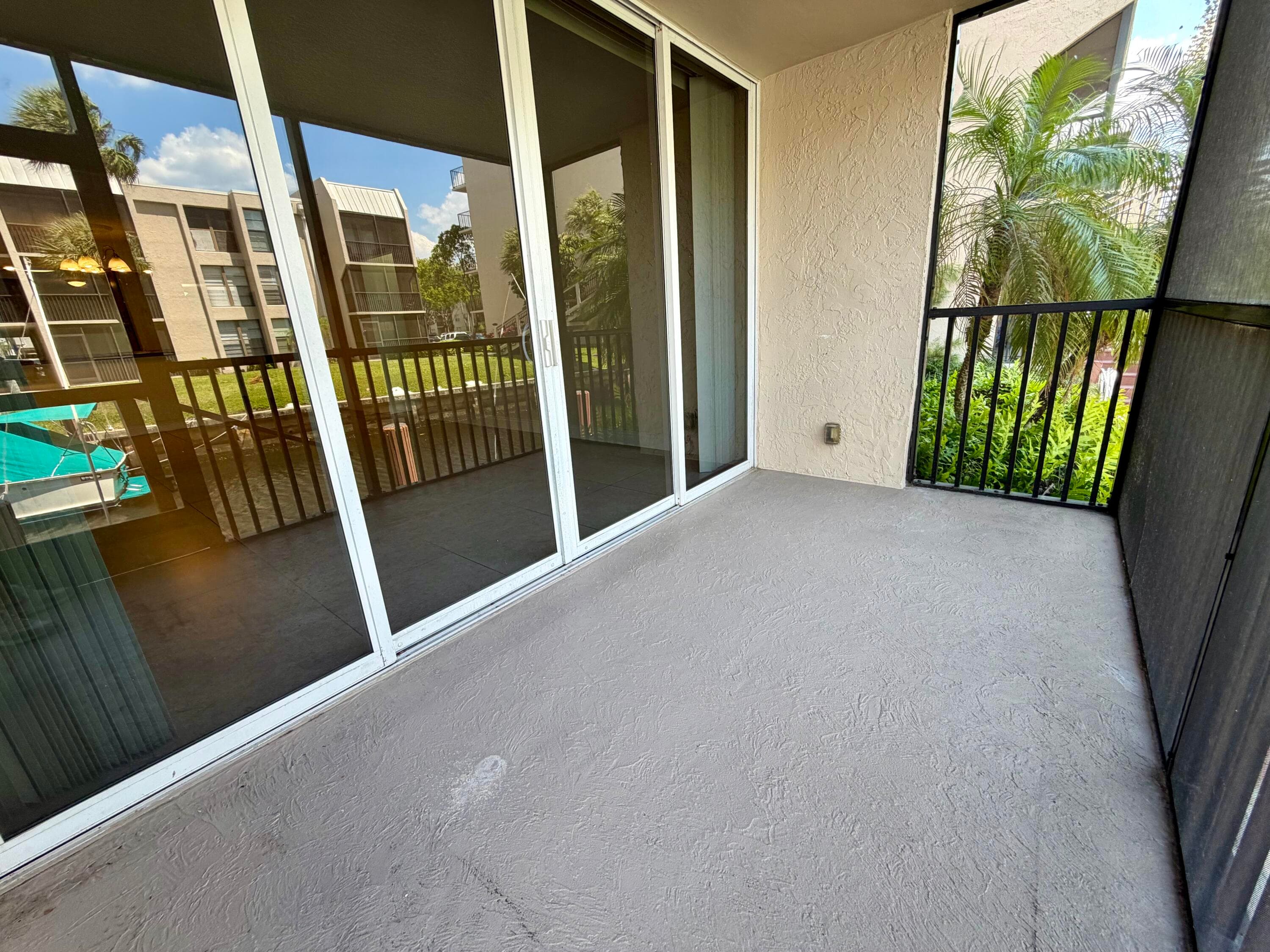 6 Royal Palm Way 102, Boca Raton, FL 33432 — photo 21 of 23