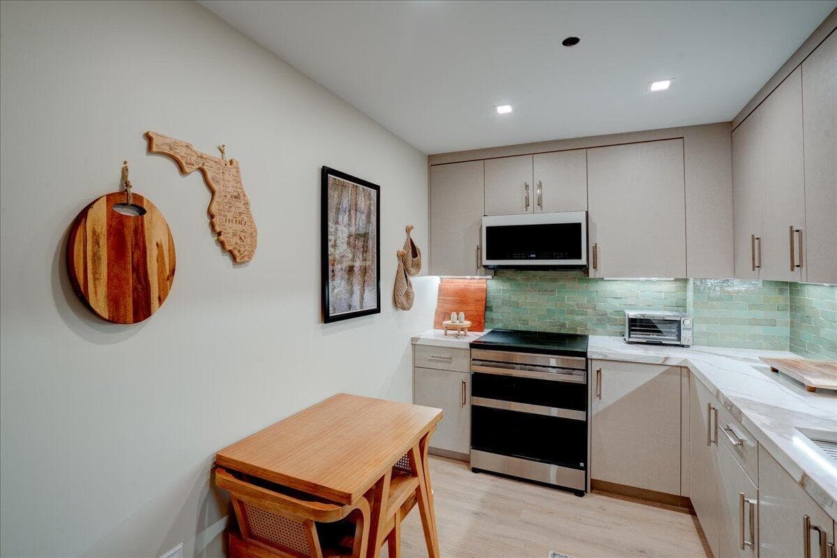 3450 S Ocean Boulevard 102, Palm Beach, FL 33480 — photo 17 of 45