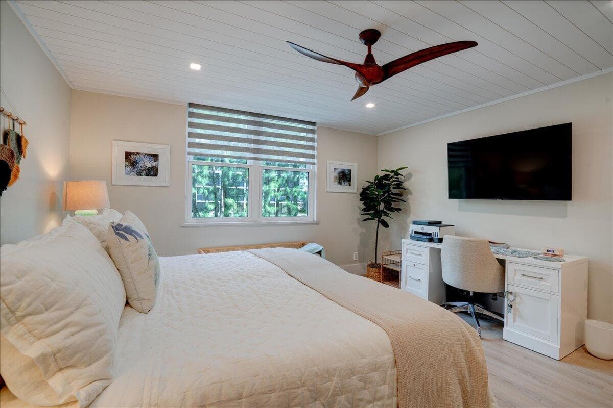 3450 S Ocean Boulevard 102, Palm Beach, FL 33480 — photo 23 of 45