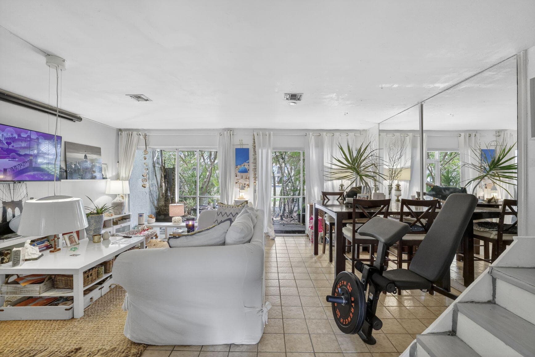 153 W Hemingway Circle W, Margate, FL 33063 — photo 4 of 35