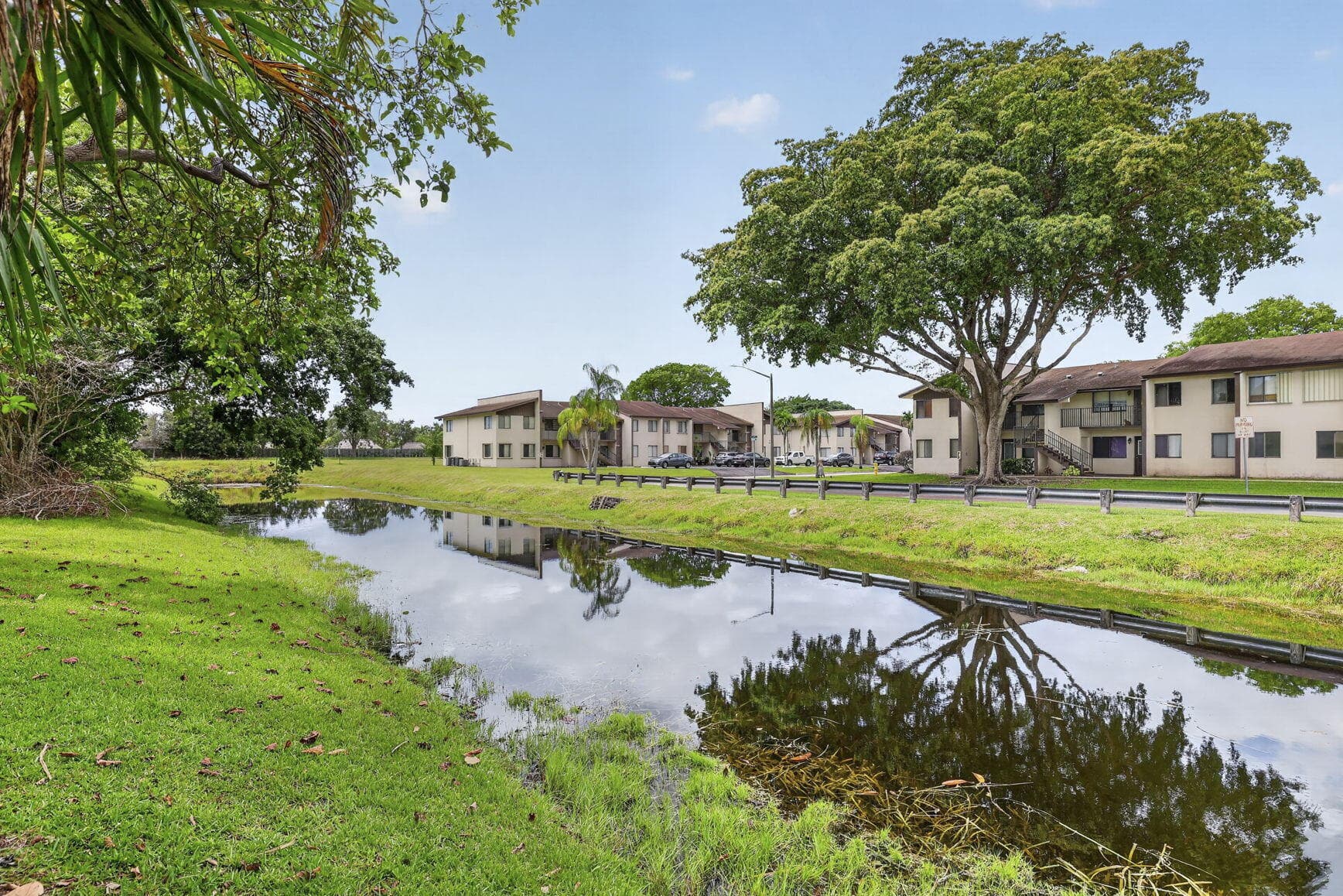 153 W Hemingway Circle W, Margate, FL 33063 — photo 28 of 35