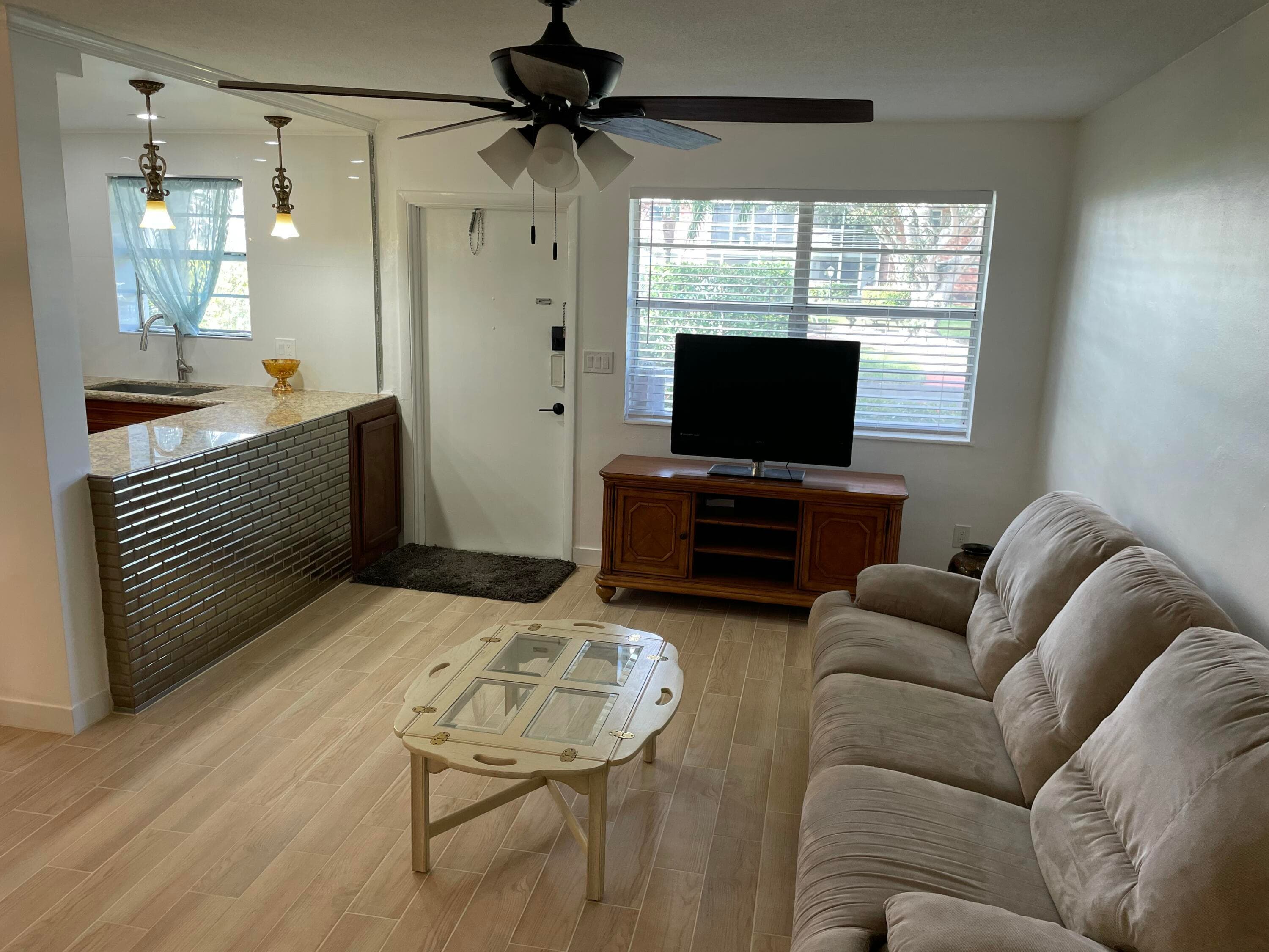 30 SE 13th Street A2, Boca Raton, FL 33432 — photo 7 of 26