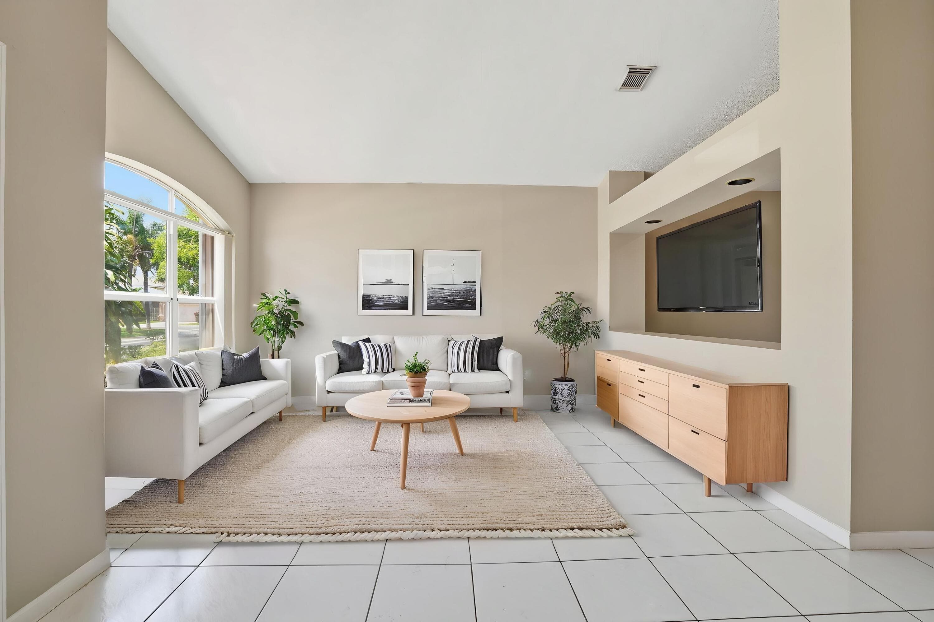 1495 SW 105th Avenue, Pembroke Pines, FL 33025 — photo 3 of 38
