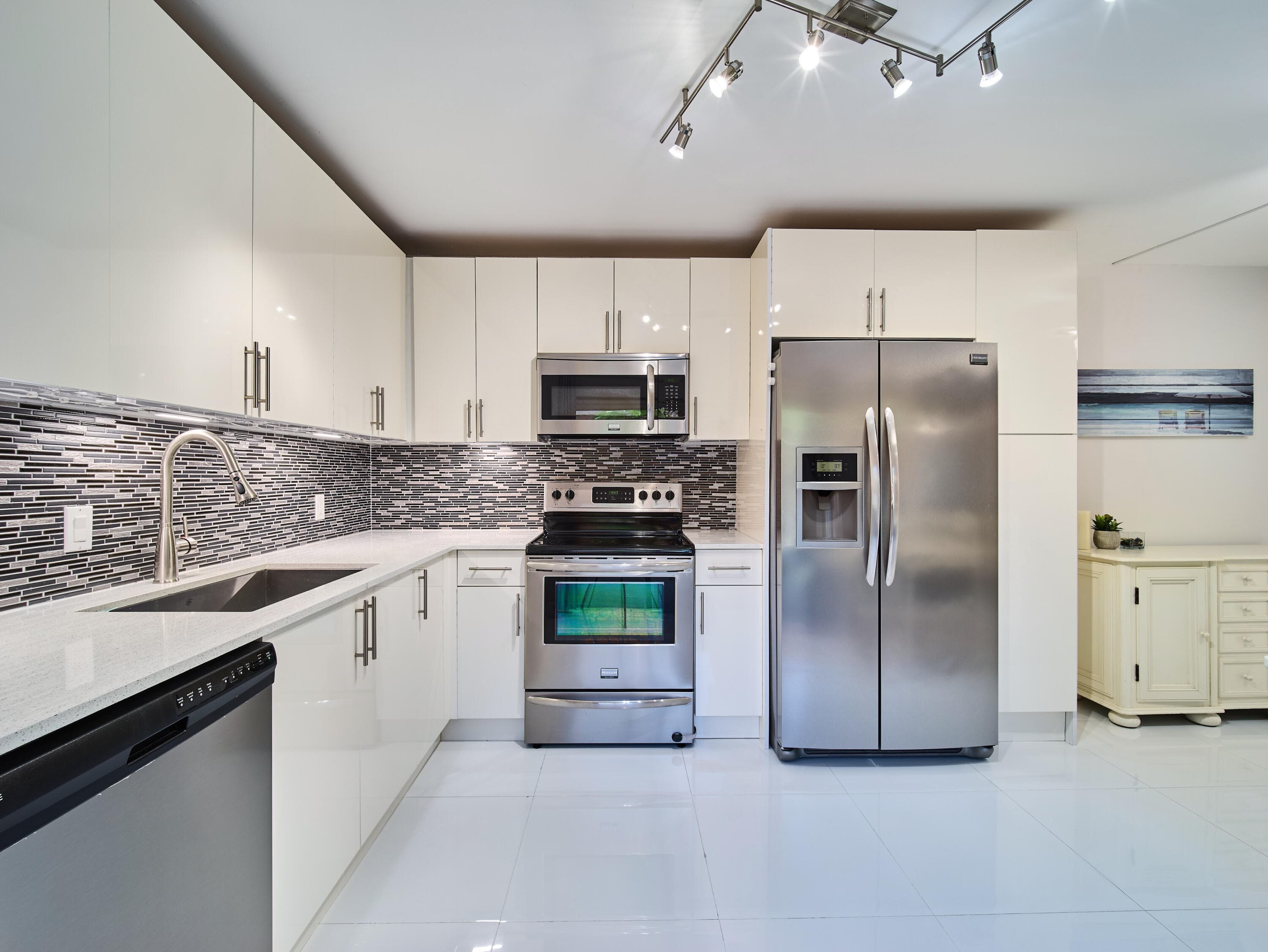 803 8th Lane, Palm Beach Gardens, FL 33418 — photo 13 of 25