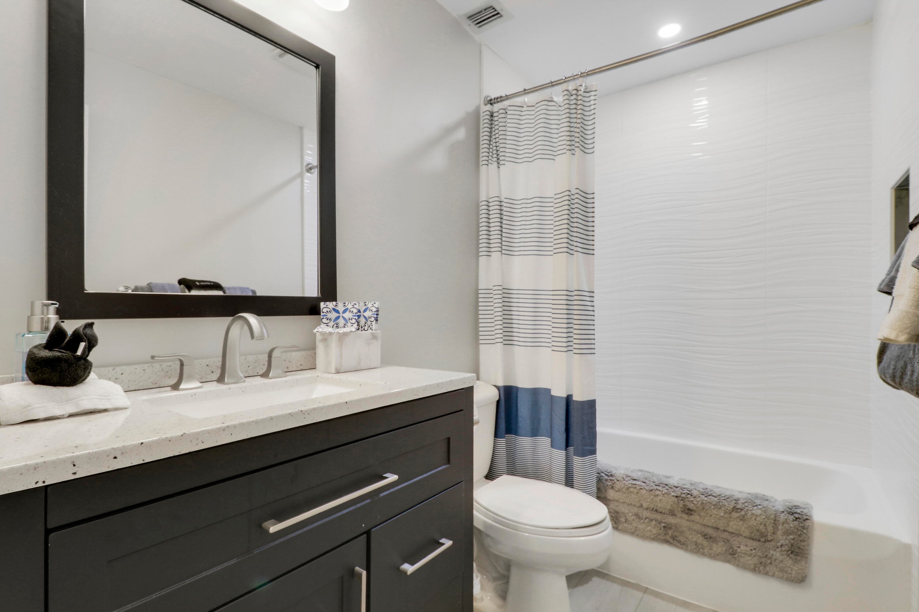 811 Club Drive, Palm Beach Gardens, FL 33418 — photo 11 of 20