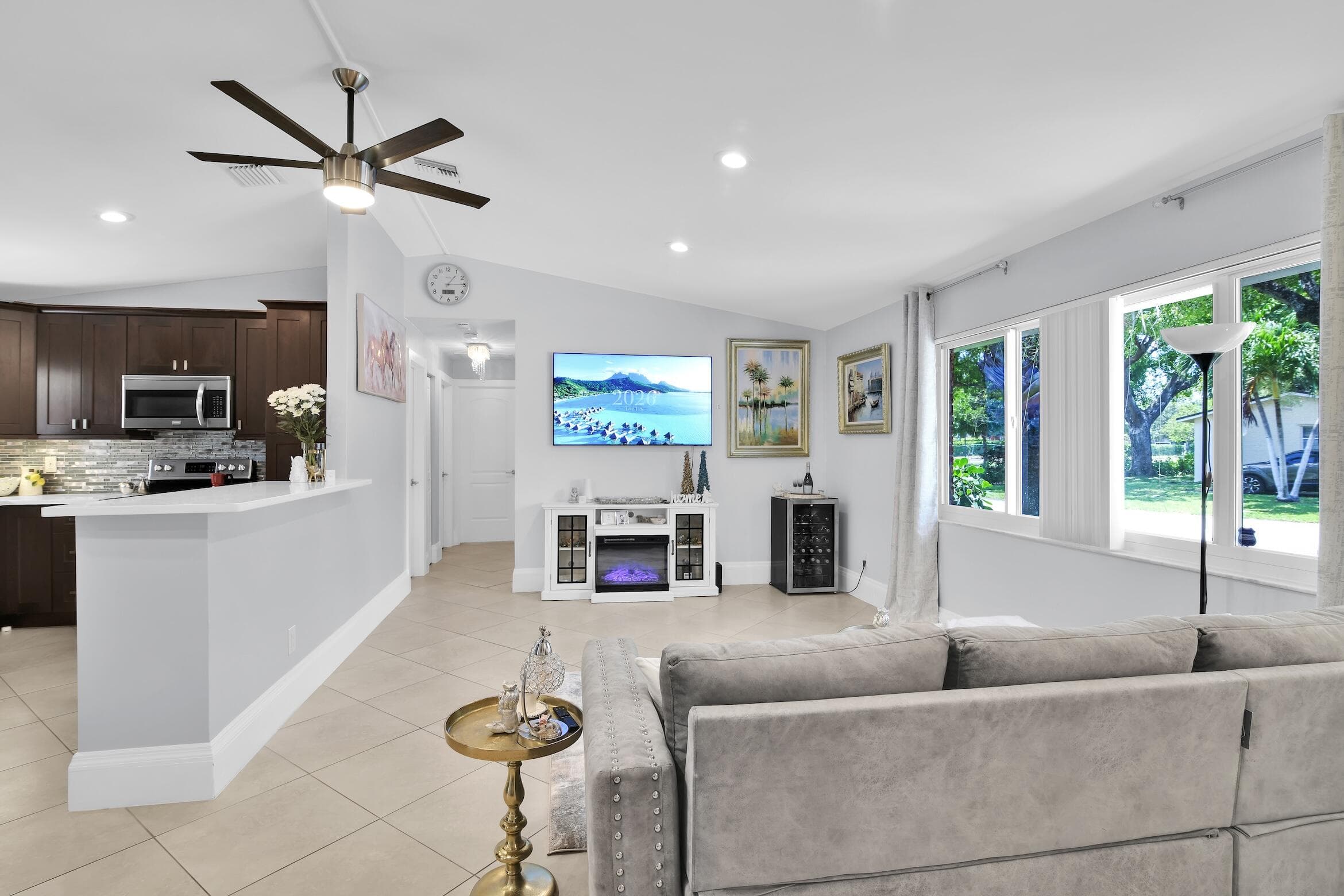 432 SW Natura Avenue, Deerfield Beach, FL 33441 — photo 7 of 63