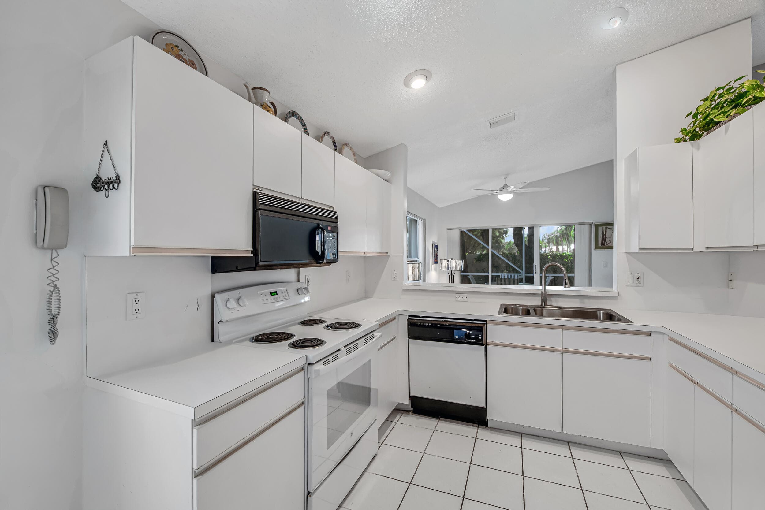 9822 Harbour Lake Circle, Boynton Beach, FL 33437 — photo 17 of 74