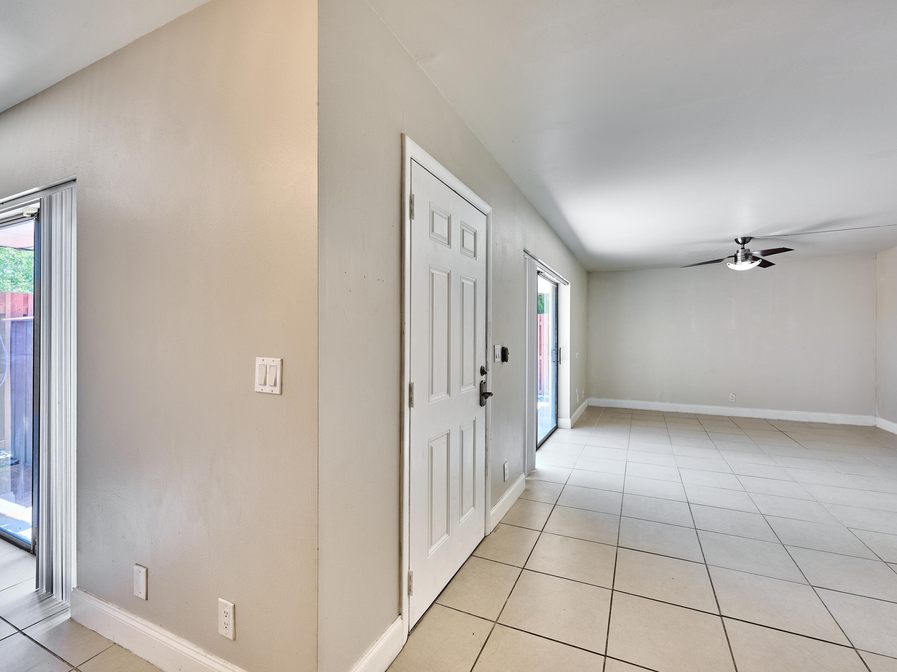 1540 Masters Circle 180, Delray Beach, FL 33445 — photo 8 of 38