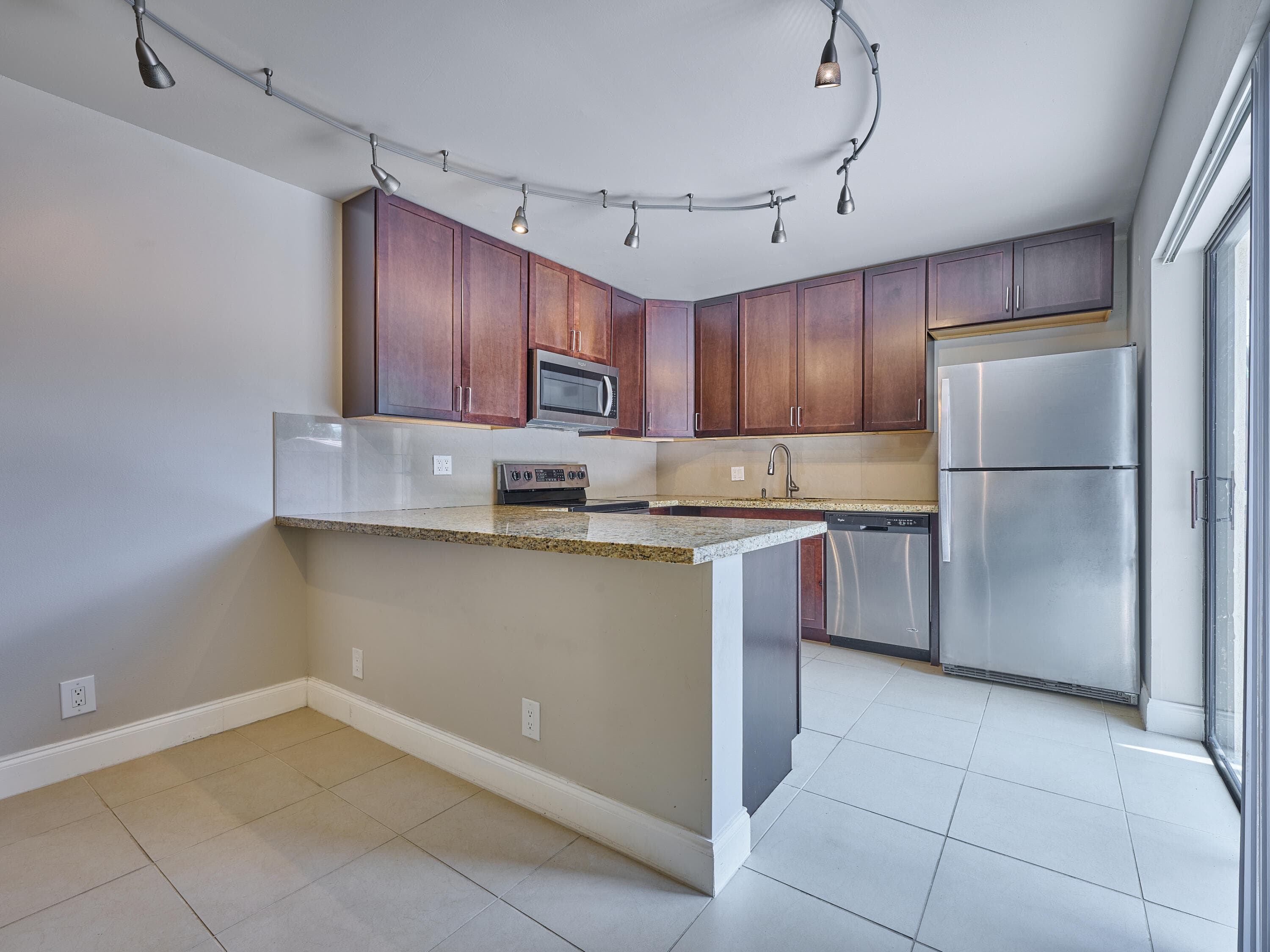 1540 Masters Circle 180, Delray Beach, FL 33445 — photo 17 of 38