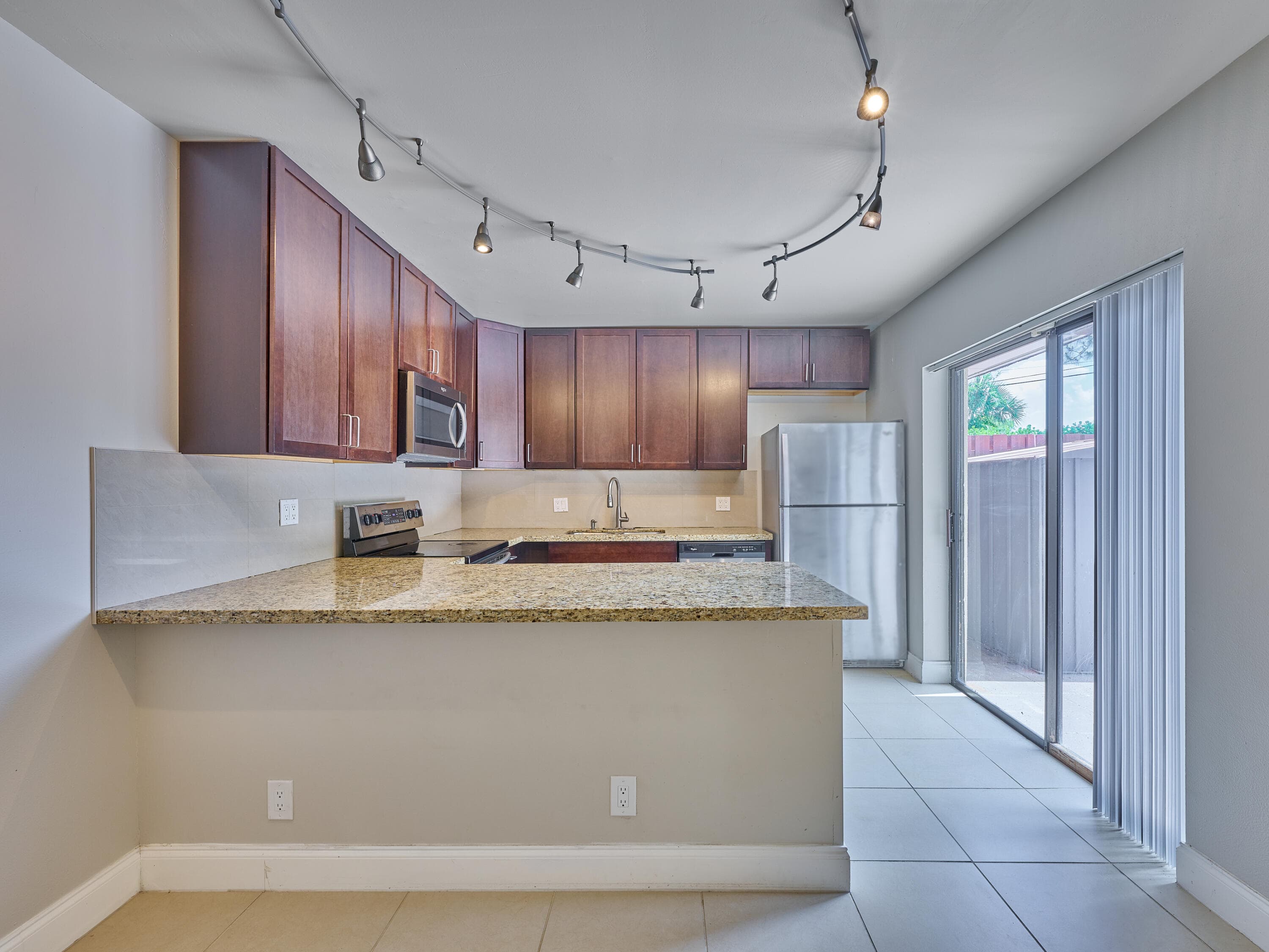 1540 Masters Circle 180, Delray Beach, FL 33445 — photo 16 of 38