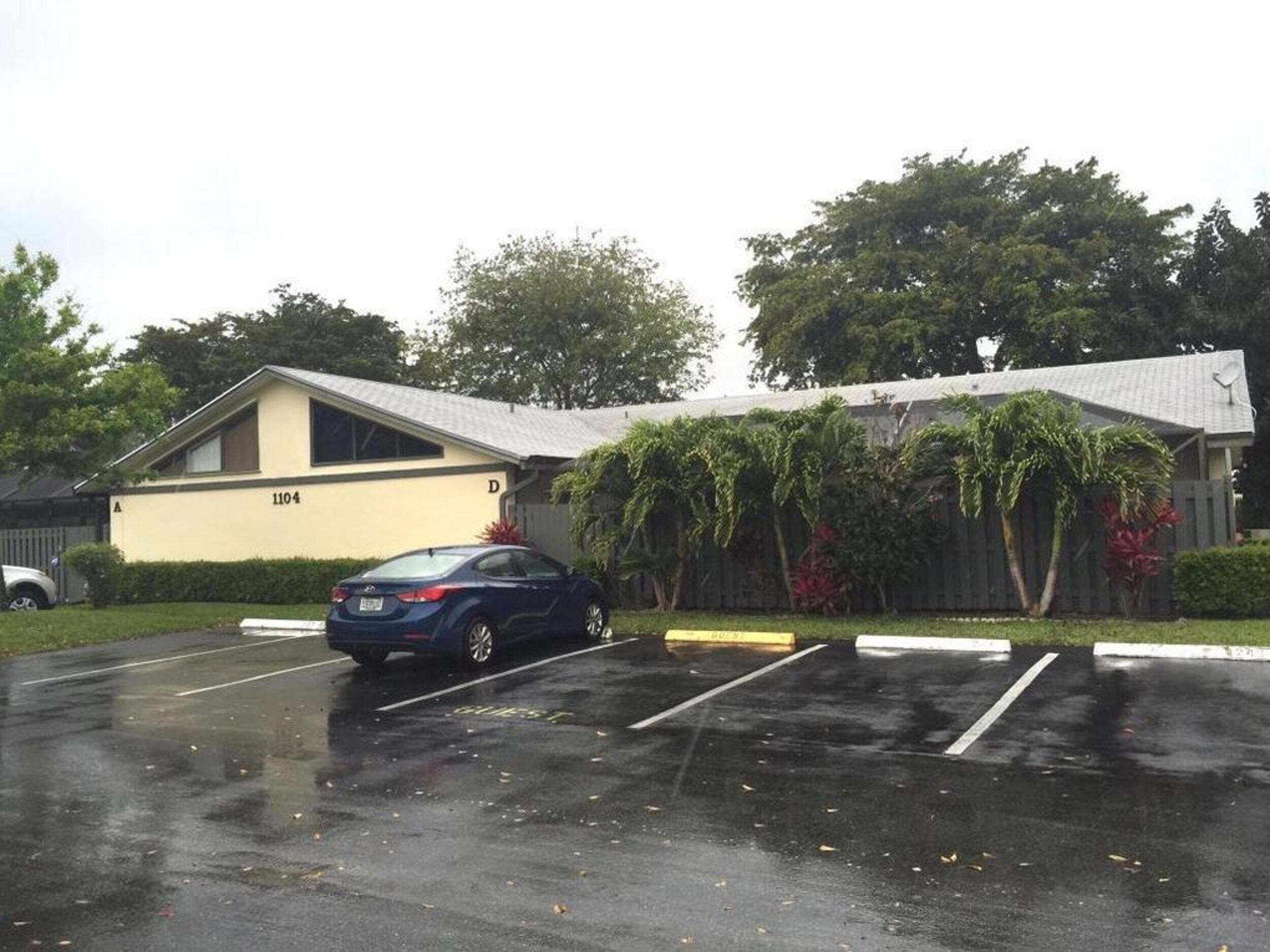 1148 Summit Trail Circle D, West Palm Beach, FL 33415 — photo 2 of 34