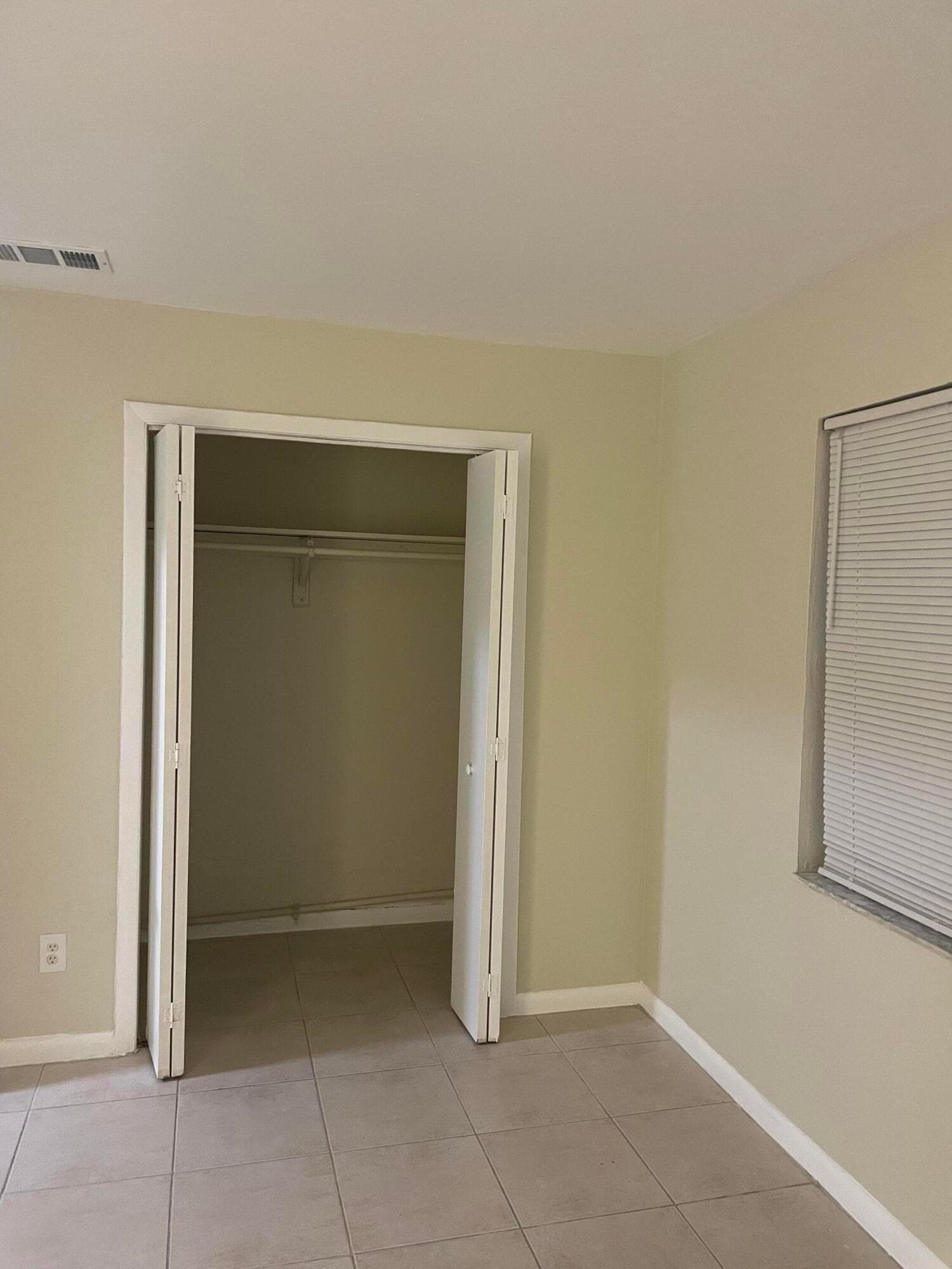 701 5th Street 1, West Palm Beach, FL 33401 — photo 5 of 9