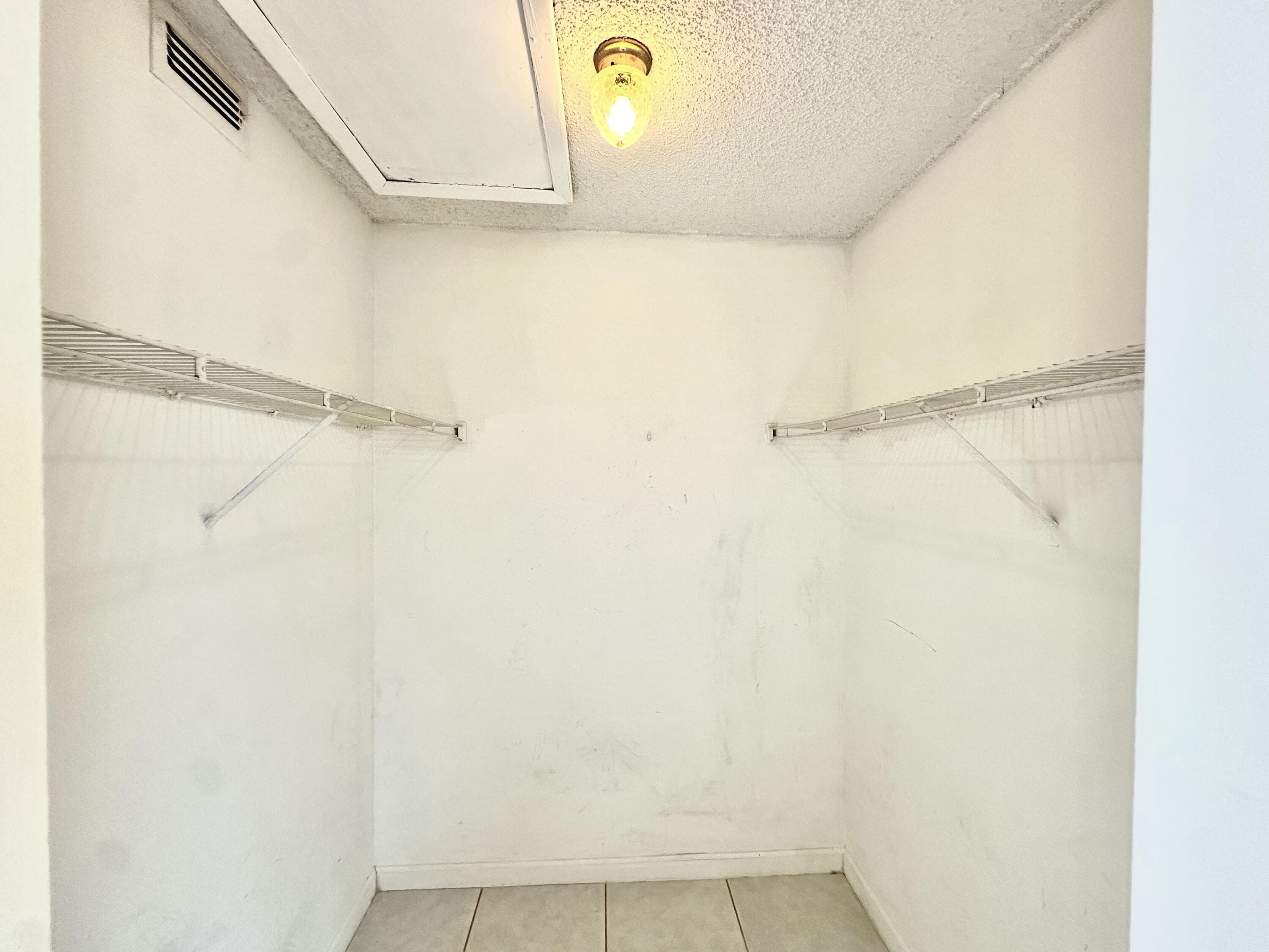 251 W Palm Cir W W 206, Pembroke Pines, FL 33025 — photo 6 of 8