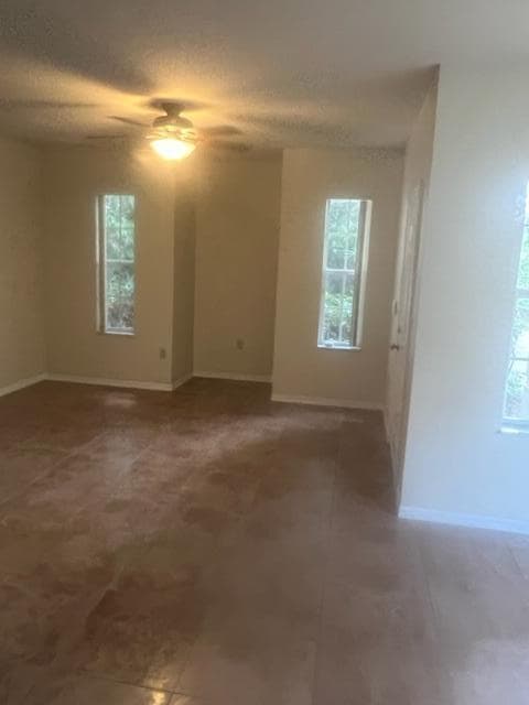 Condominium in Port St. Lucie — photo 2 of 17