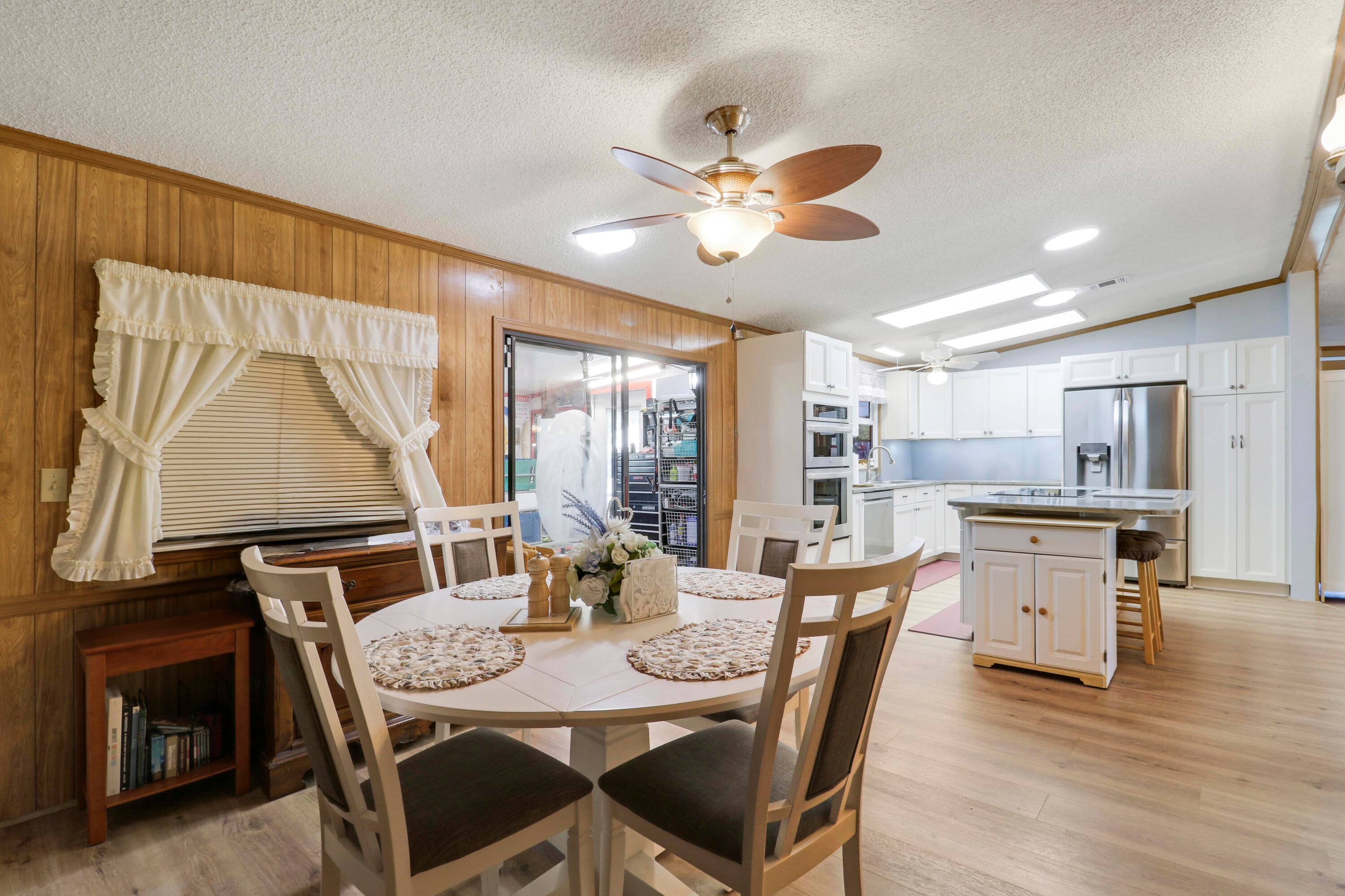 7750 SE Shenandoah Drive, Hobe Sound, FL 33455 — photo 21 of 36