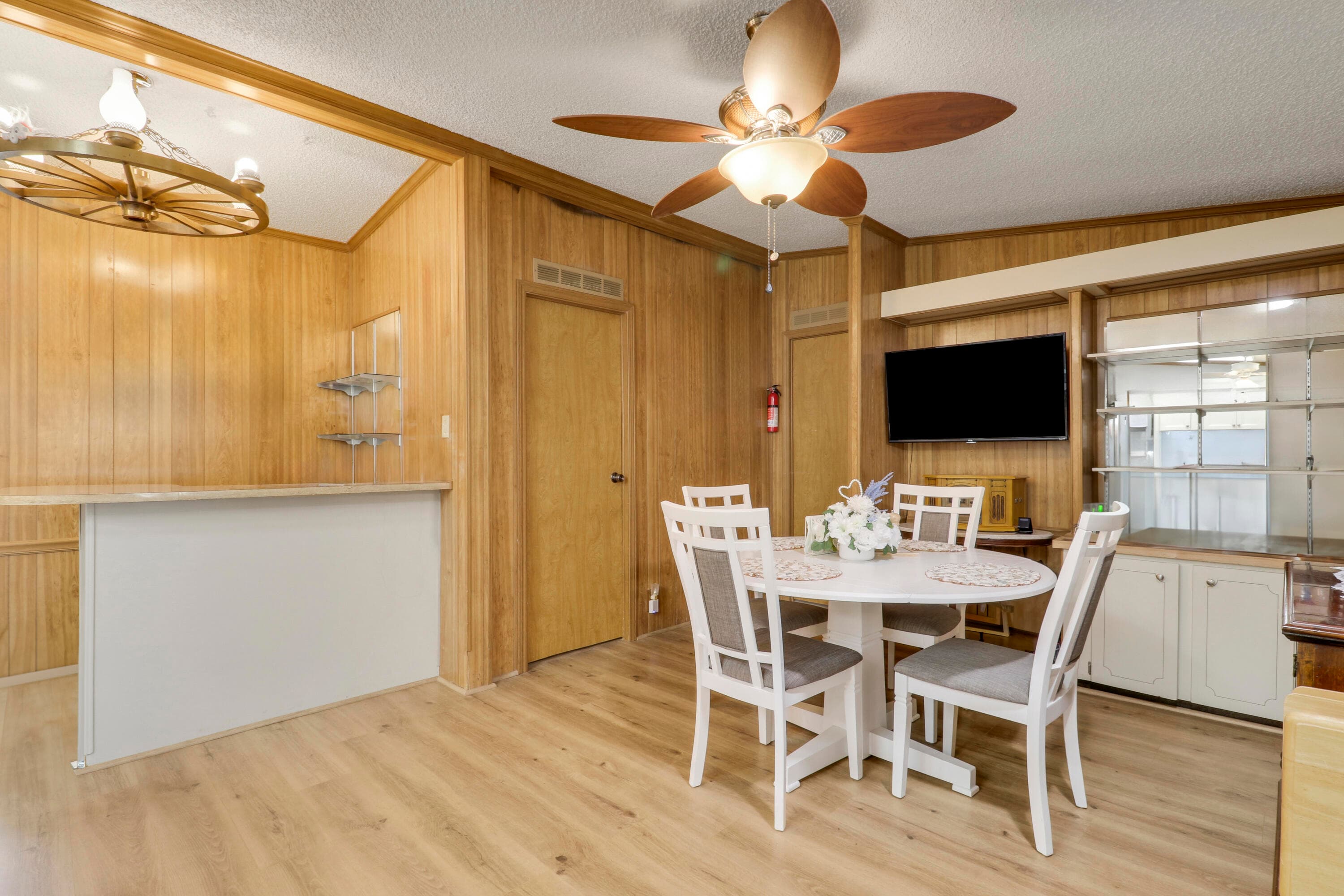 7750 SE Shenandoah Drive, Hobe Sound, FL 33455 — photo 15 of 36