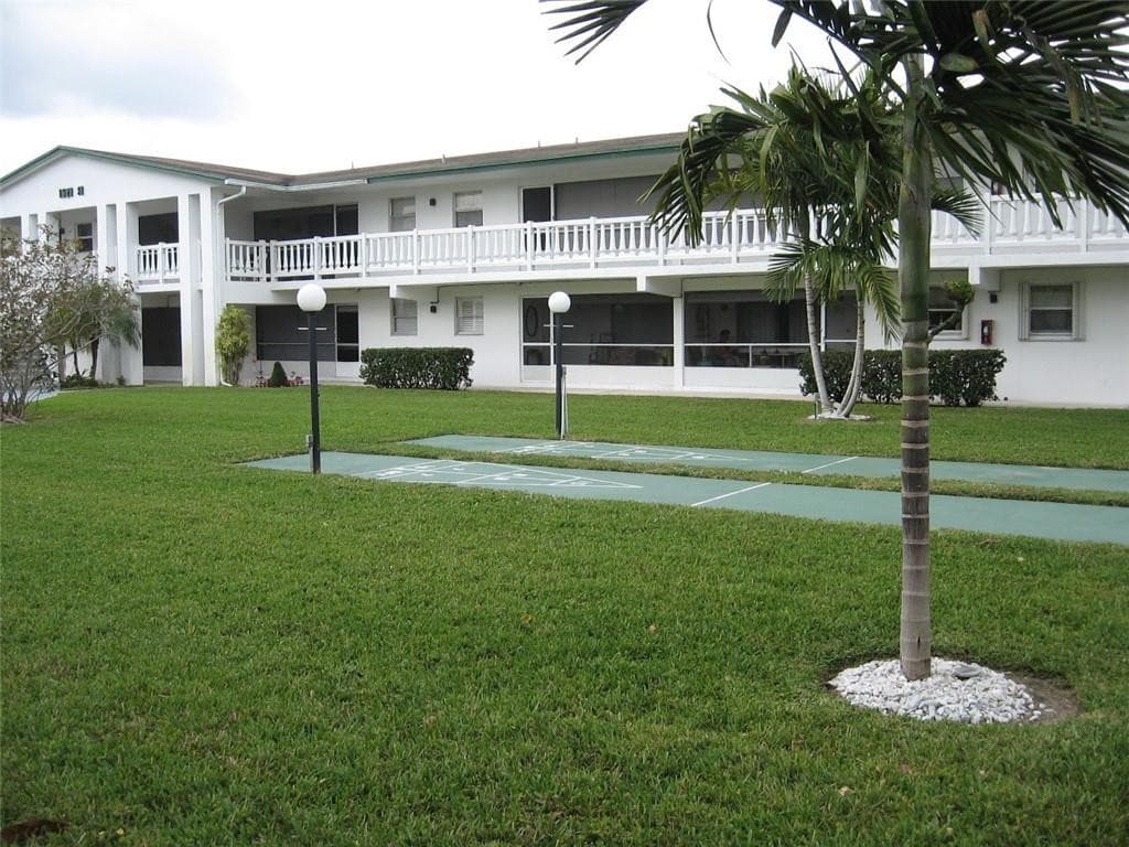 1631 NW 46th Avenue 118, Lauderhill, FL 33313 — photo 6 of 11