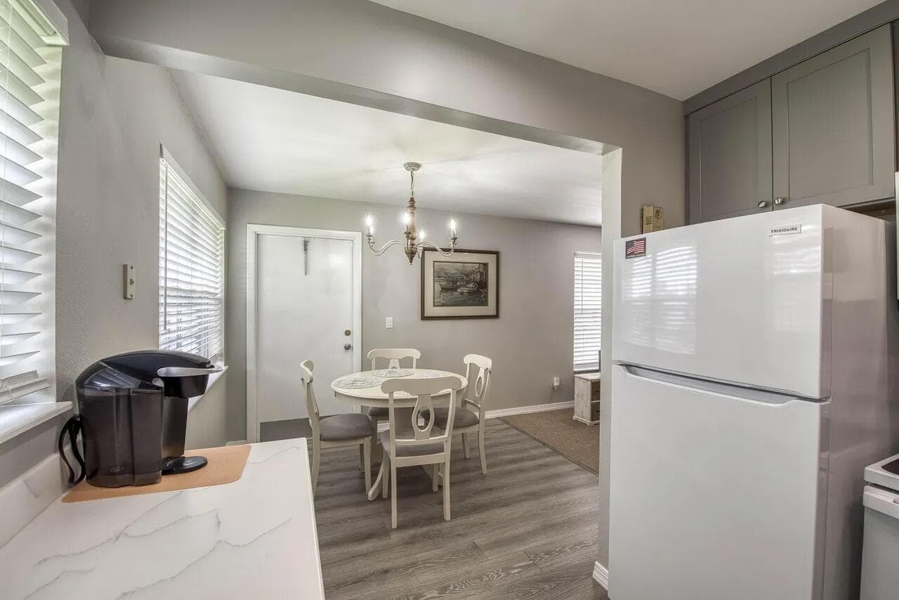 2929 SE Ocean Boulevard 114-6, Stuart, FL 34996 — photo 4 of 10