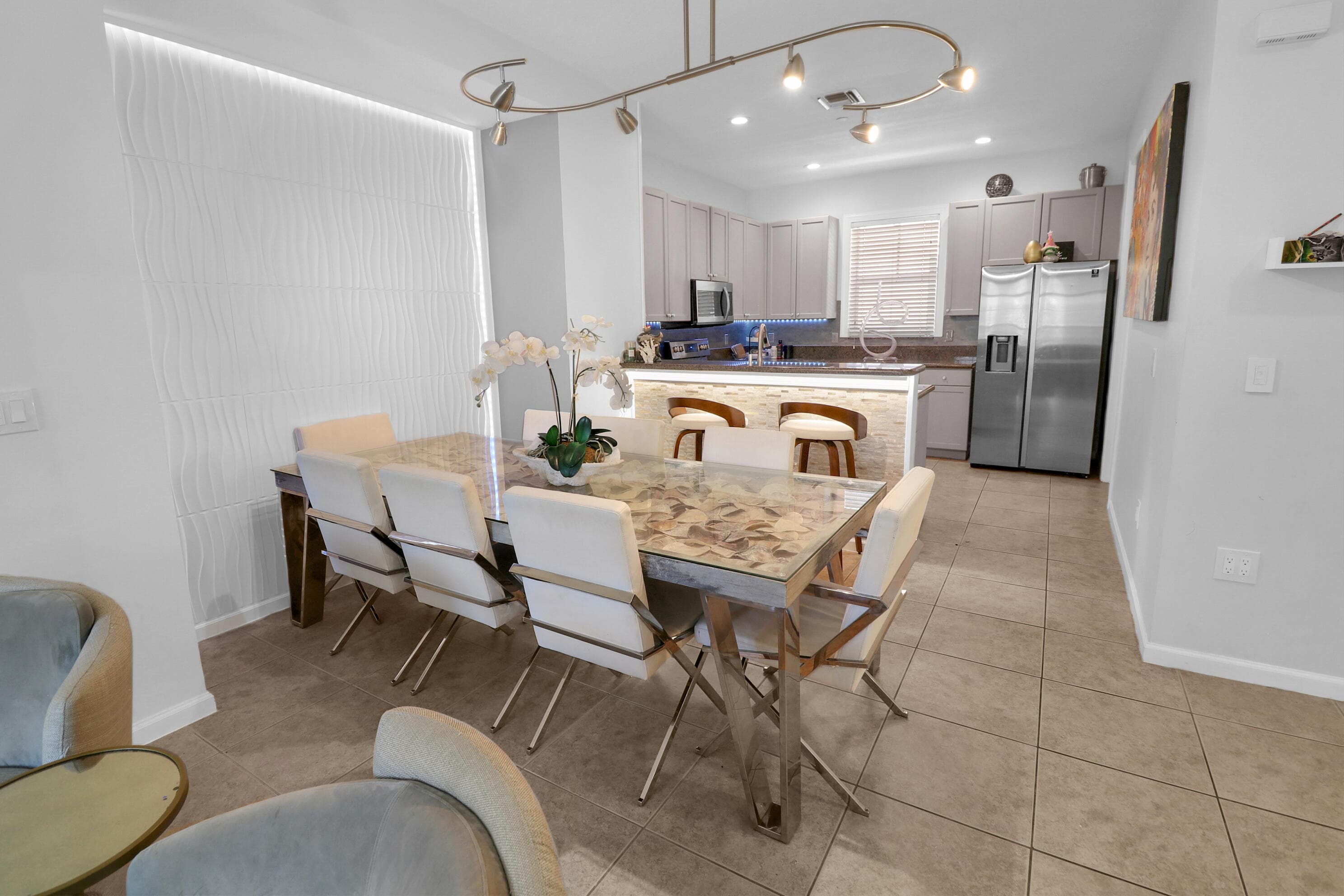 1033 NE 17th Way 1204, Fort Lauderdale, FL 33304 — photo 8 of 49