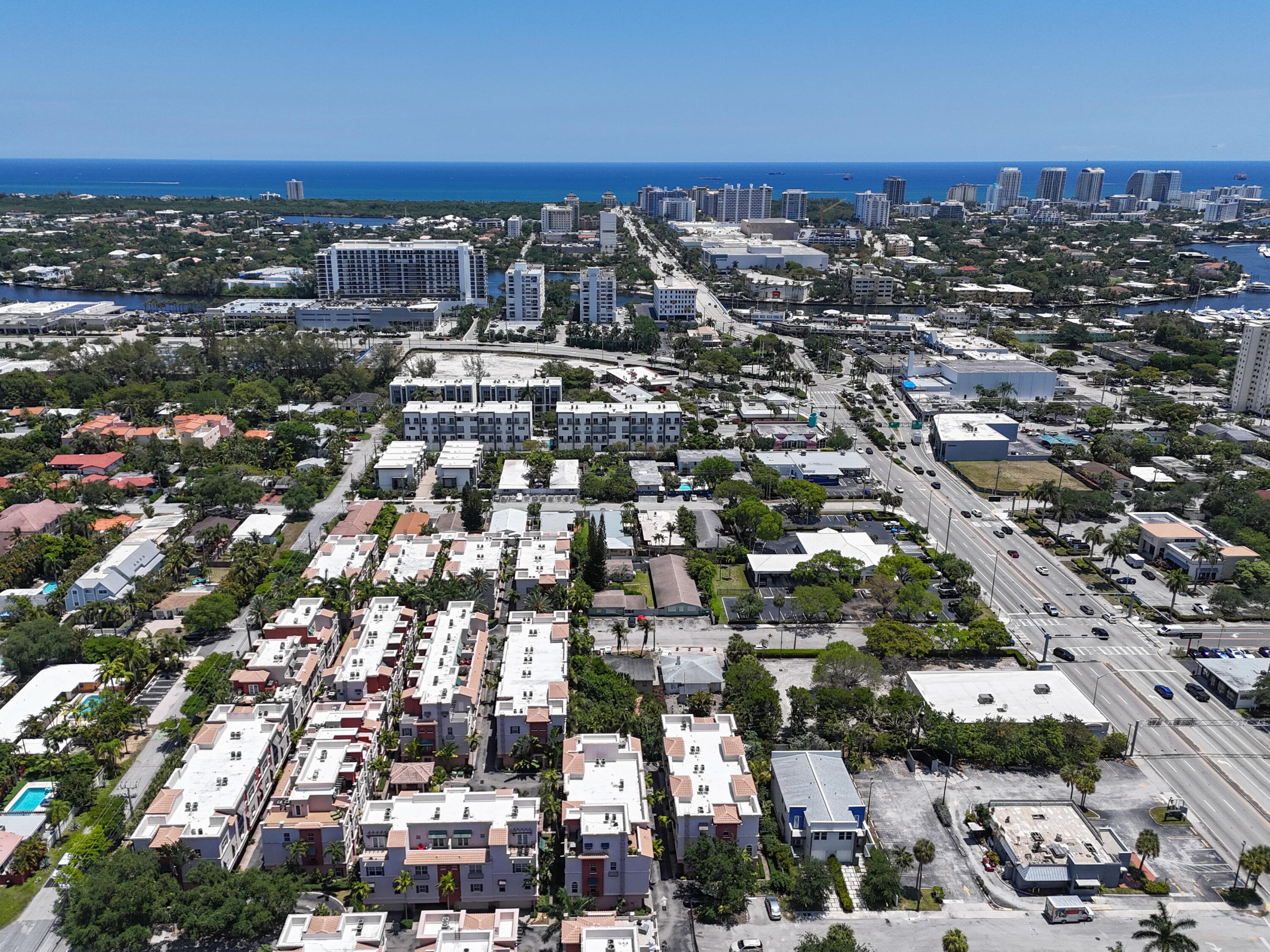 1033 NE 17th Way 1204, Fort Lauderdale, FL 33304 — photo 41 of 49