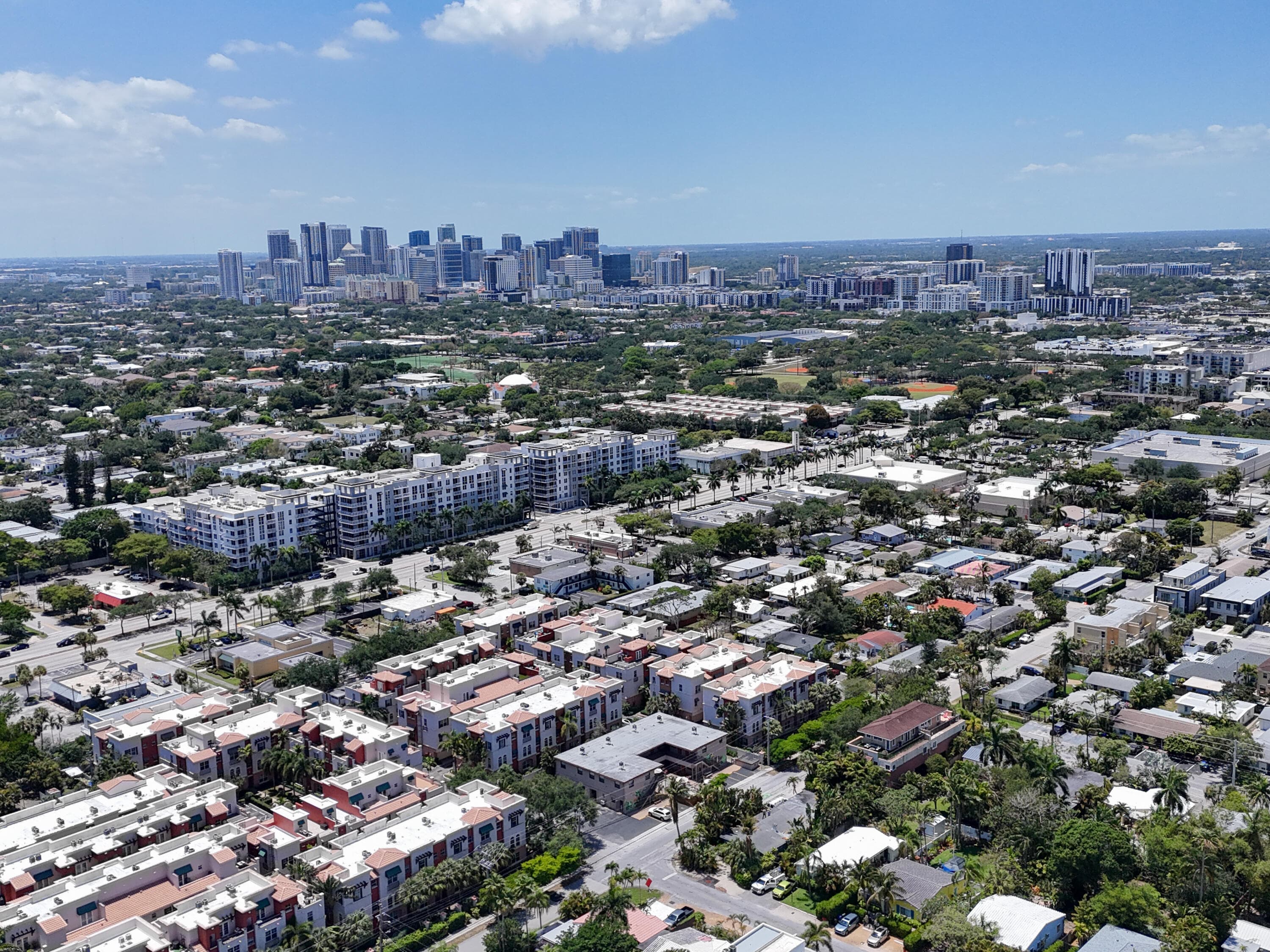 1033 NE 17th Way 1204, Fort Lauderdale, FL 33304 — photo 42 of 49