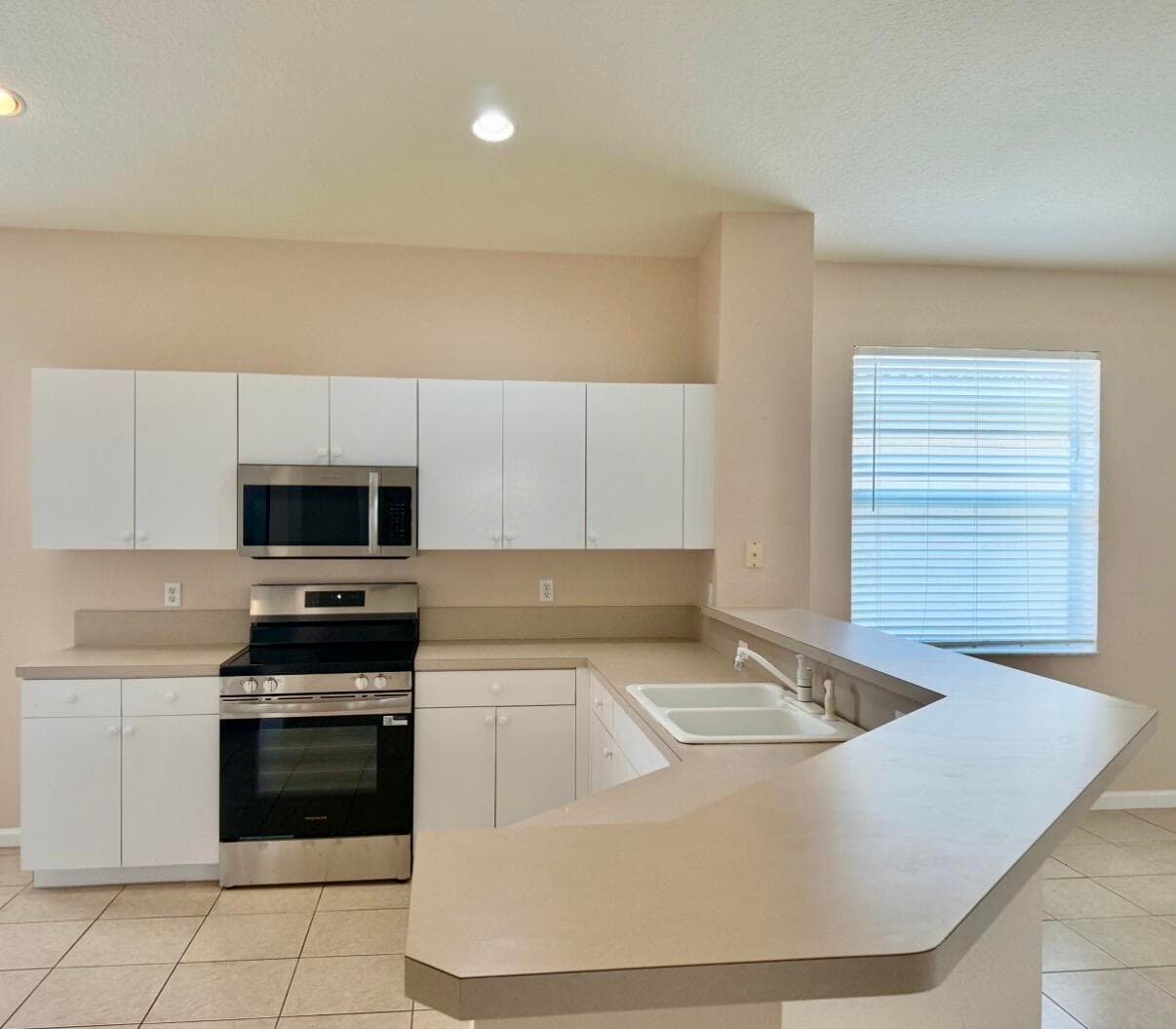 658 NW Stanford Lane, Port St. Lucie, FL 34983 — photo 10 of 35