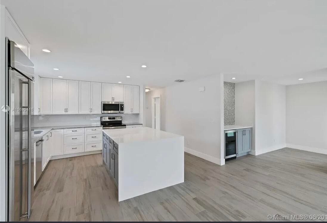 2539 Wabash Drive, North Palm Beach, FL 33410 — photo 2 of 12