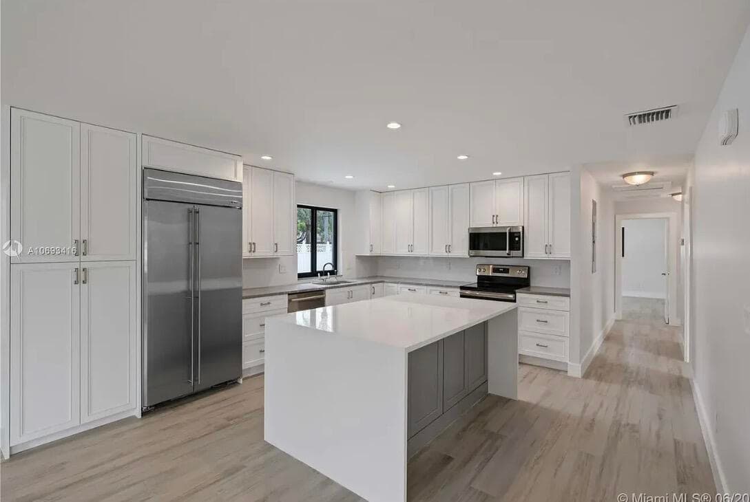 2539 Wabash Drive, North Palm Beach, FL 33410 — photo 4 of 12