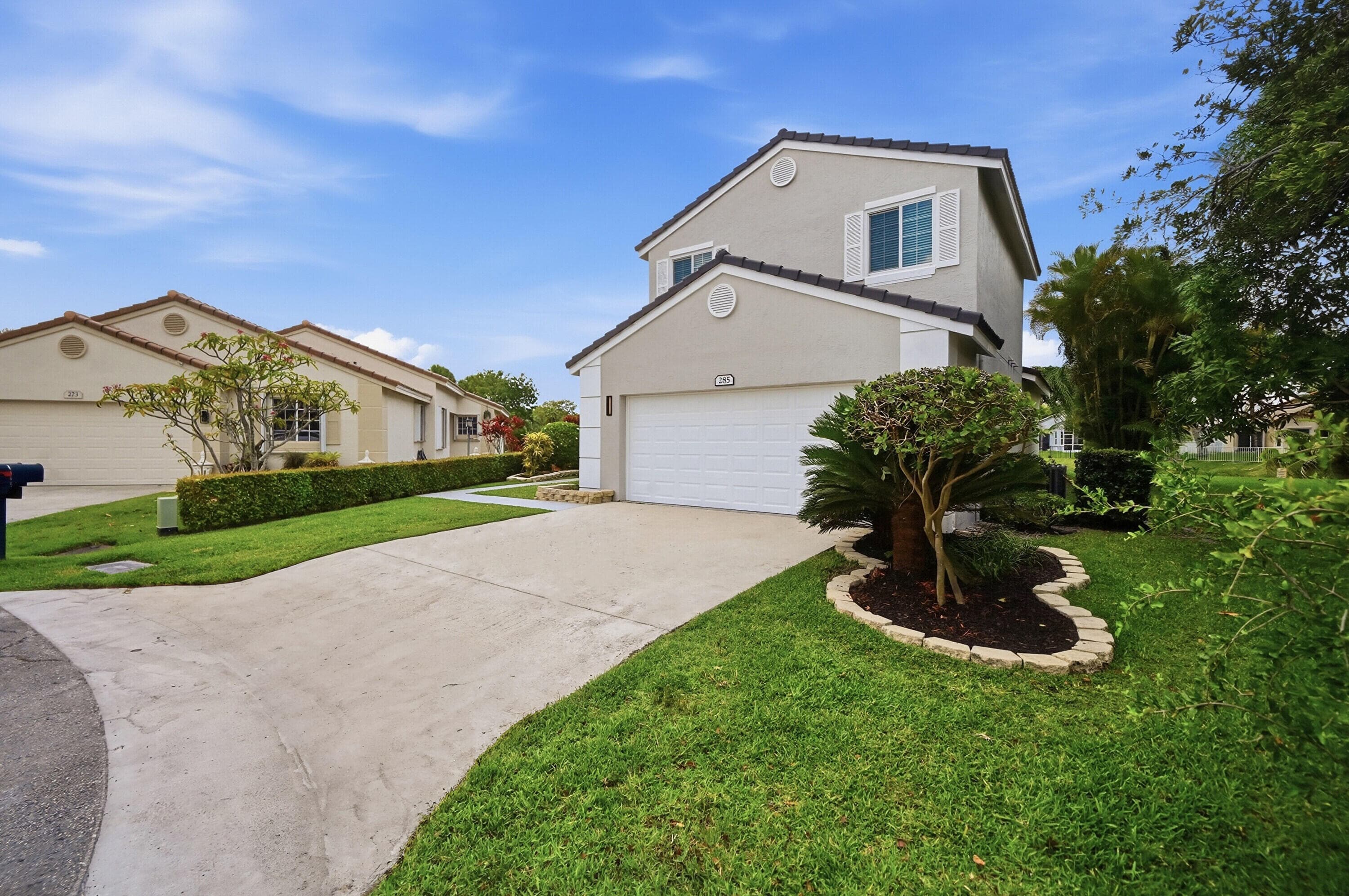 285 NW 45th Terrace, Deerfield Beach, FL 33442 — photo 3 of 44