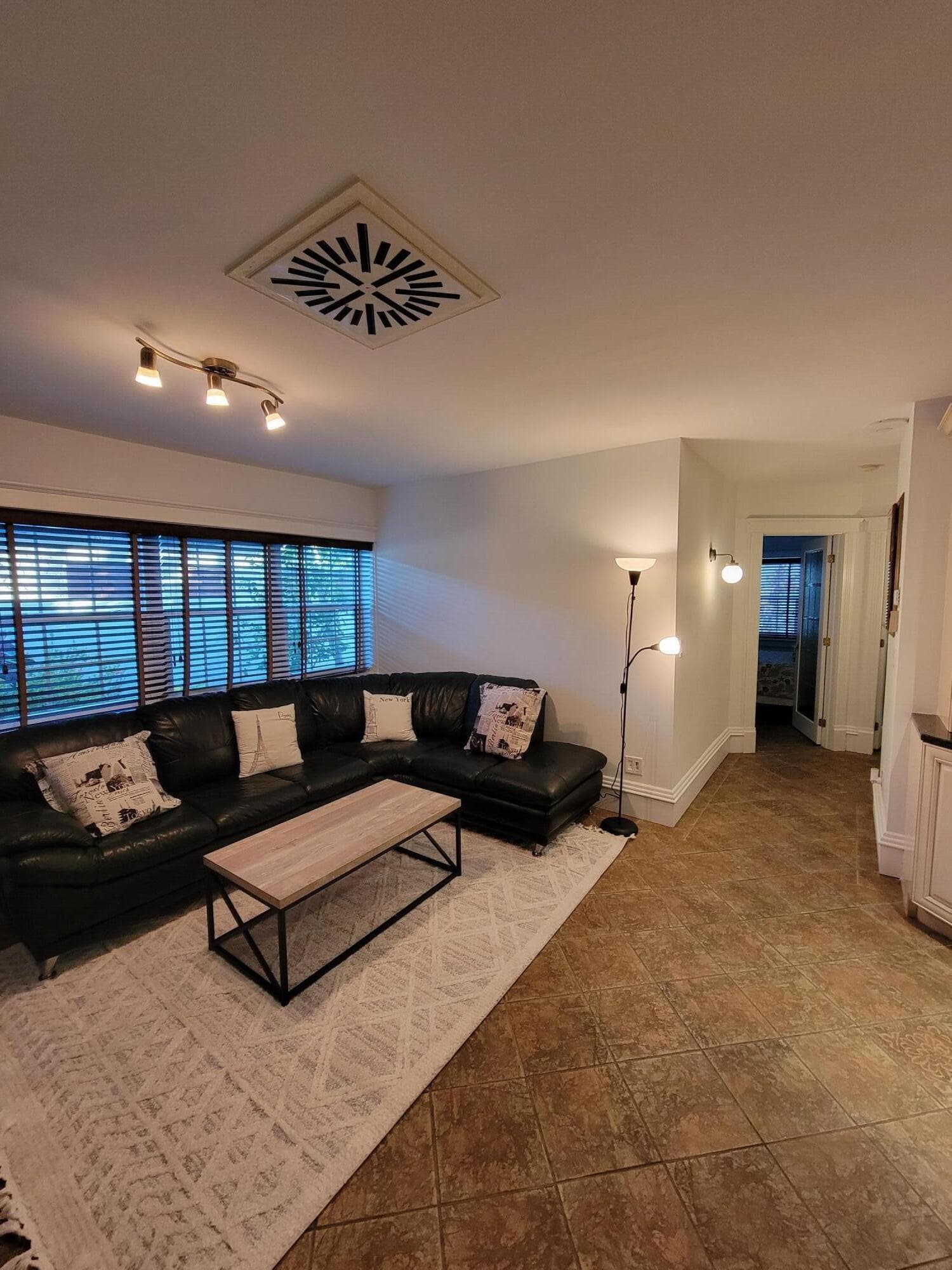 221 SE 9th Avenue 101, Pompano Beach, FL 33060 — photo 2 of 14