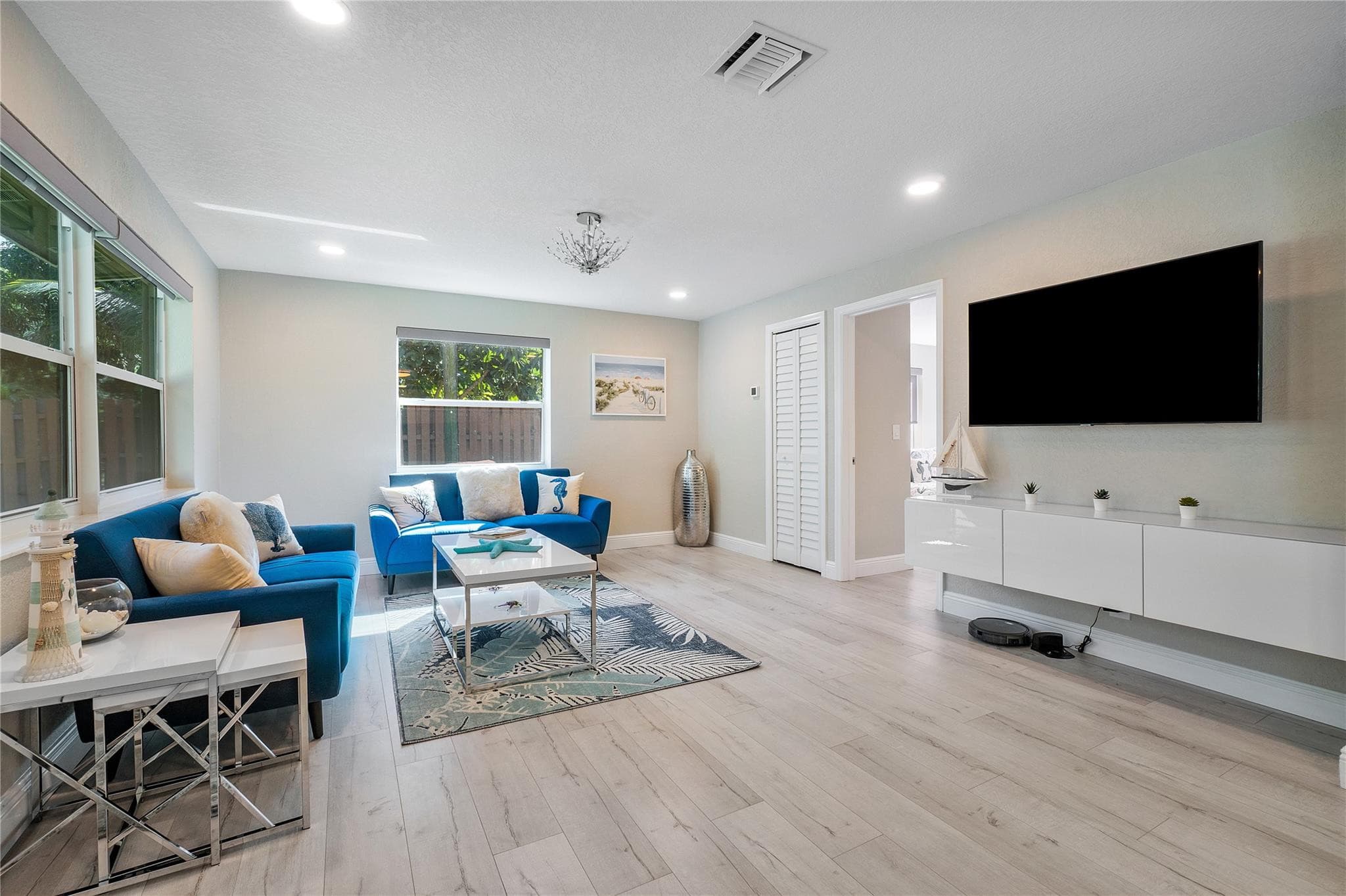 1634 NE 3rd Avenue, Delray Beach, FL 33444 — photo 8 of 30