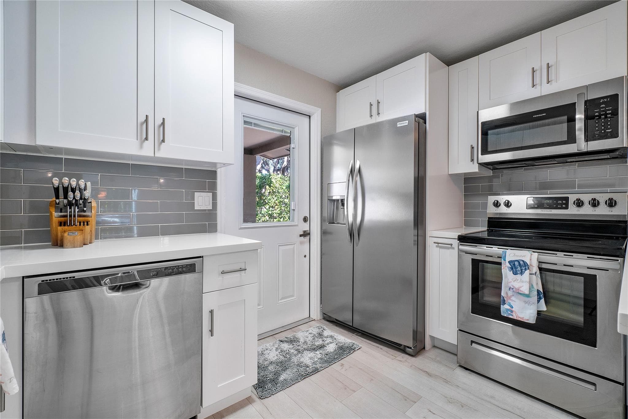 1634 NE 3rd Avenue, Delray Beach, FL 33444 — photo 11 of 30