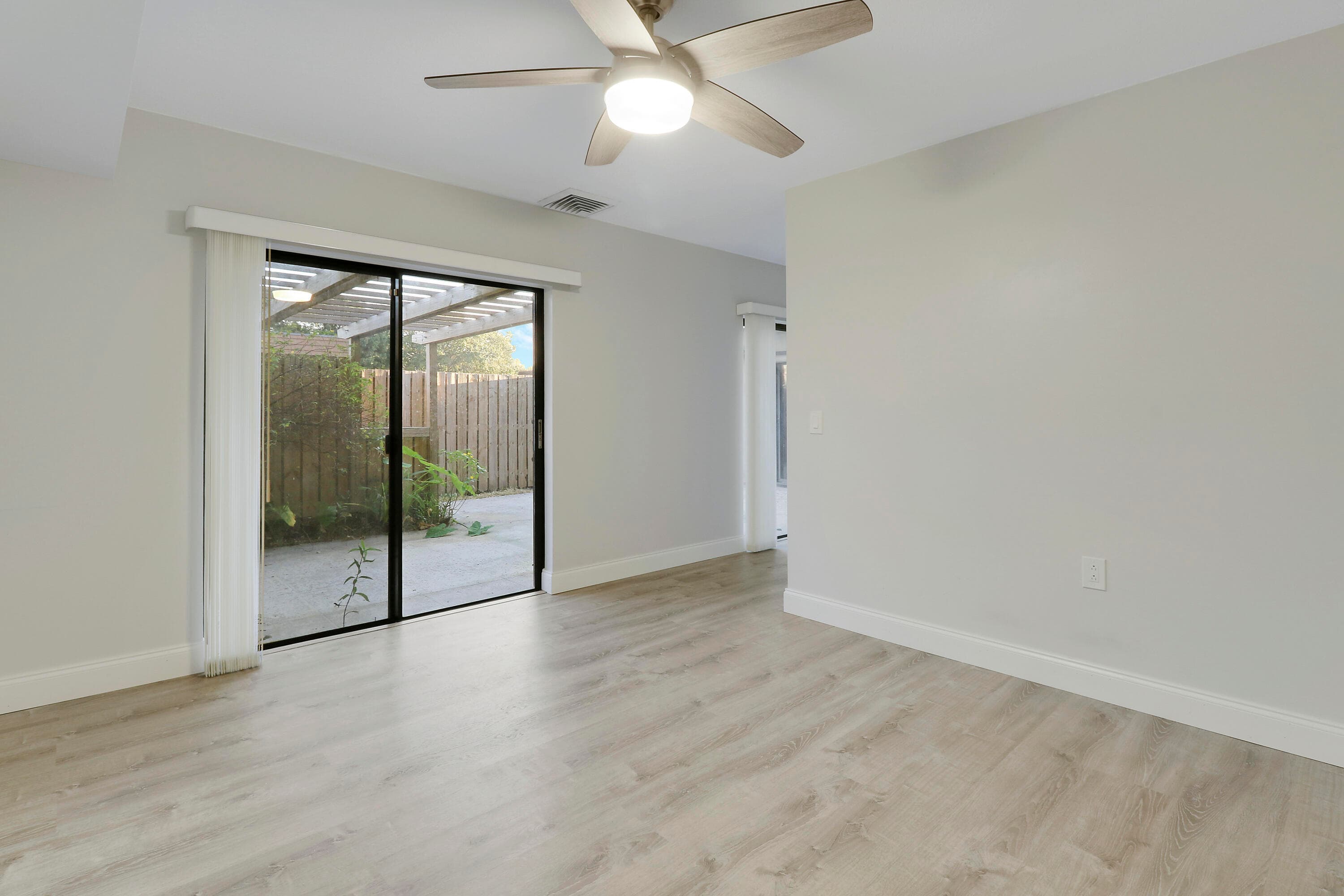 2316 23rd Lane, Palm Beach Gardens, FL 33418 — photo 16 of 37