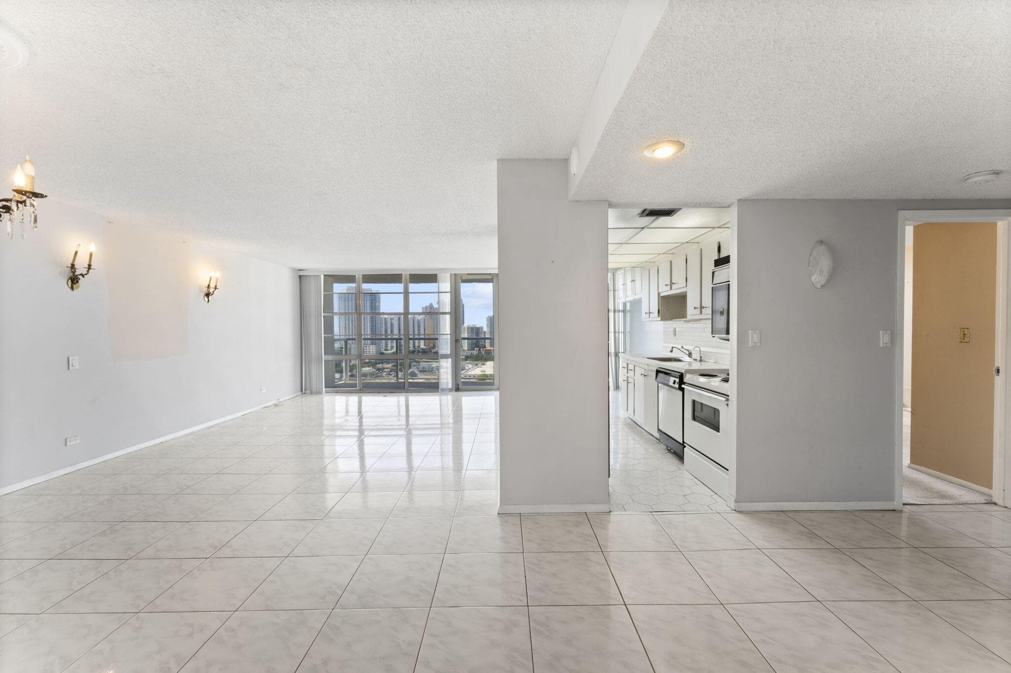 230 174th Street 2402, Sunny Isles Beach, FL 33160 — photo 5 of 39