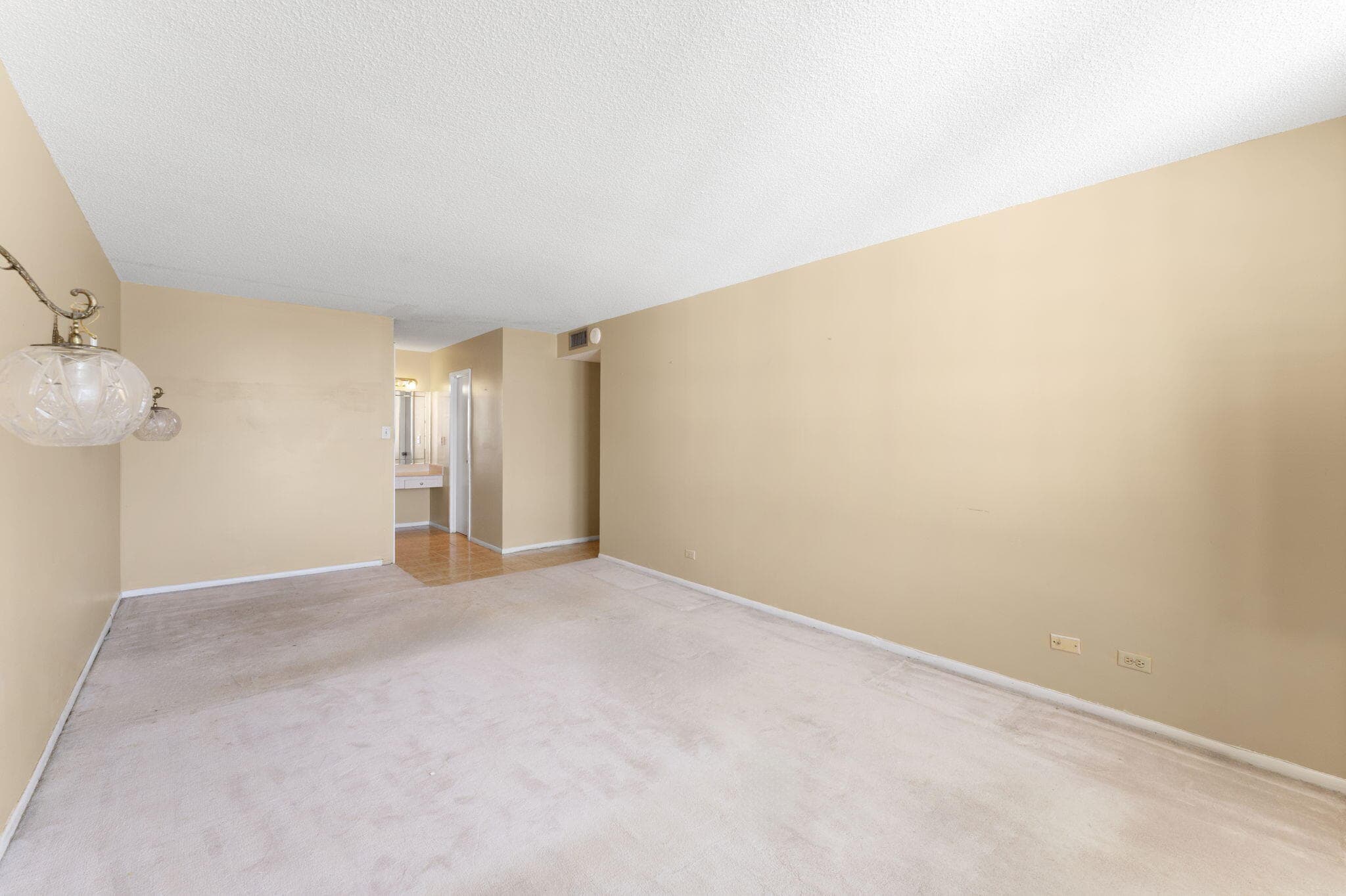 230 174th Street 2402, Sunny Isles Beach, FL 33160 — photo 18 of 39