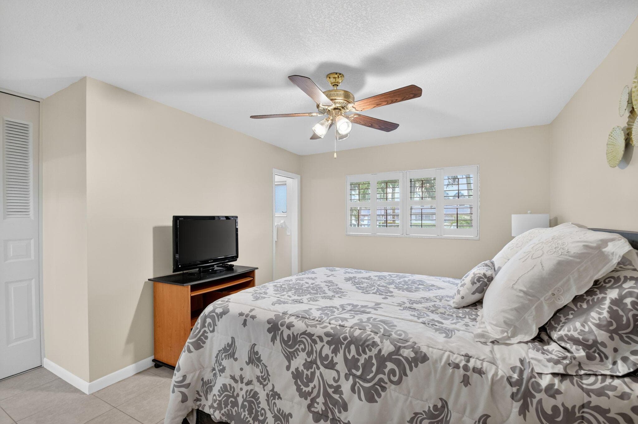 2787 Dudley Dr W Apt D, West Palm Beach, FL 33415 — photo 16 of 42
