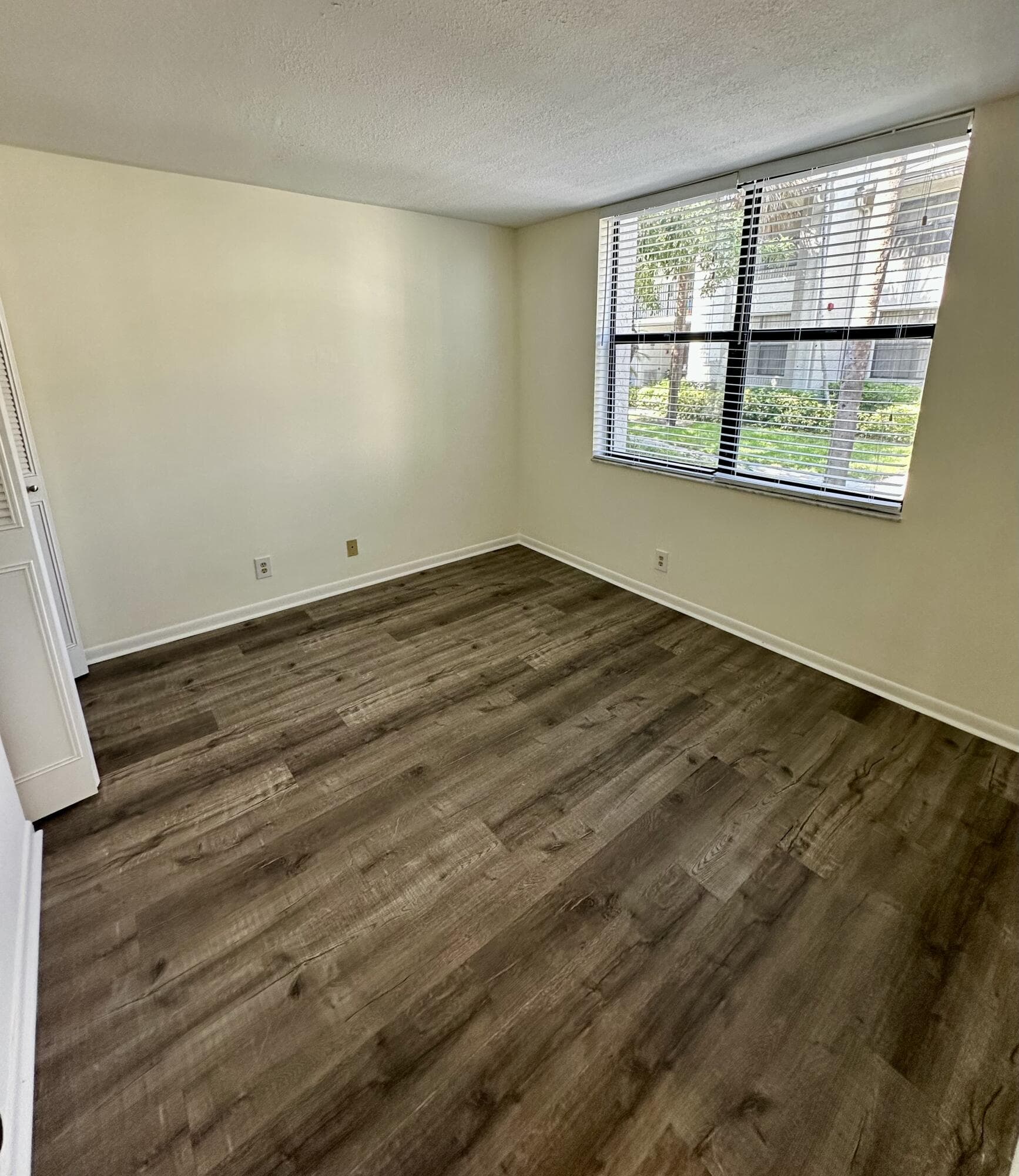 1250 S Military Trail Apt, 1612, Deerfield Beach, FL 33442 — photo 14 of 32