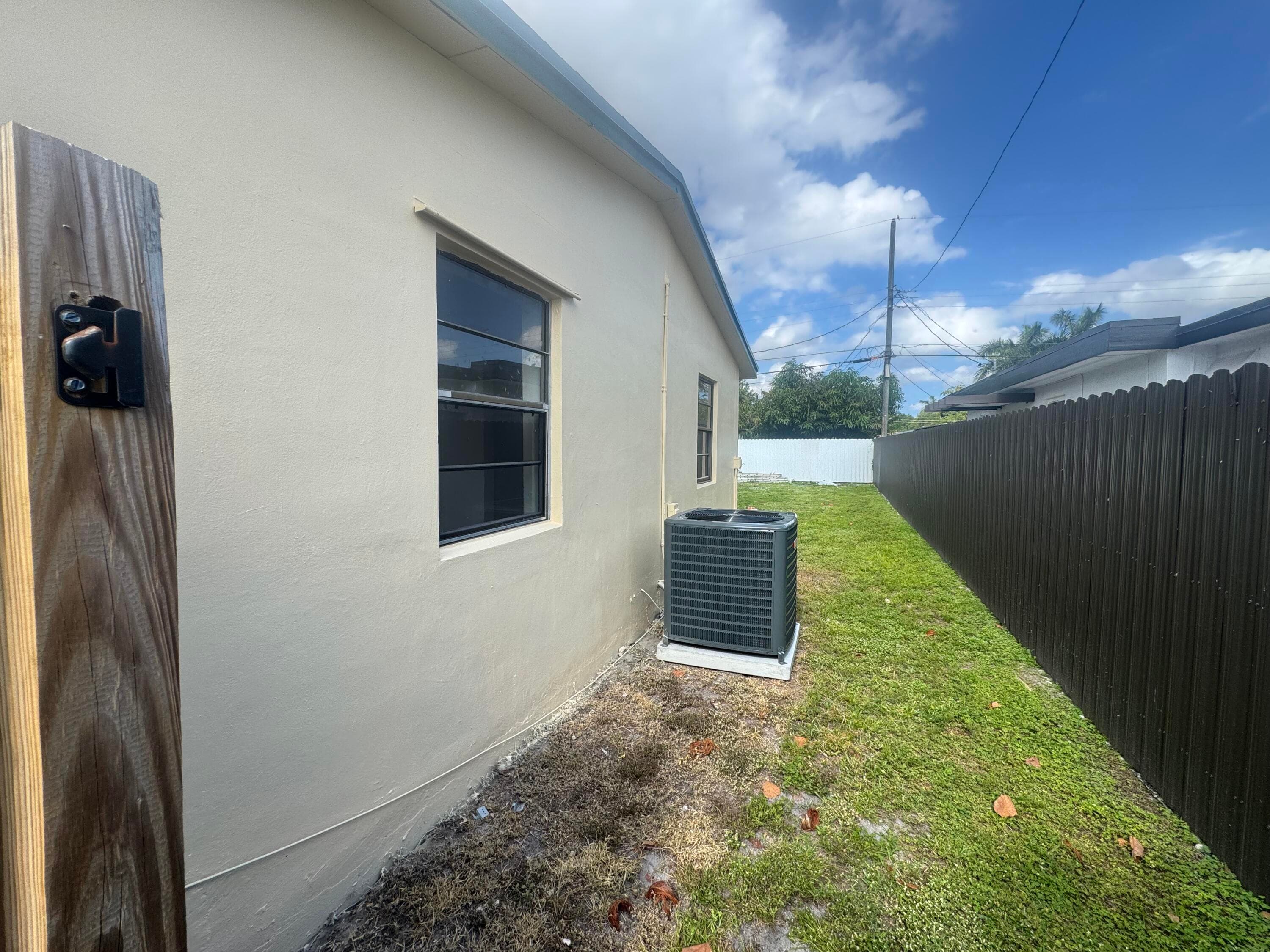 701 NW 74th Avenue, Hollywood, FL 33024 — photo 6 of 13