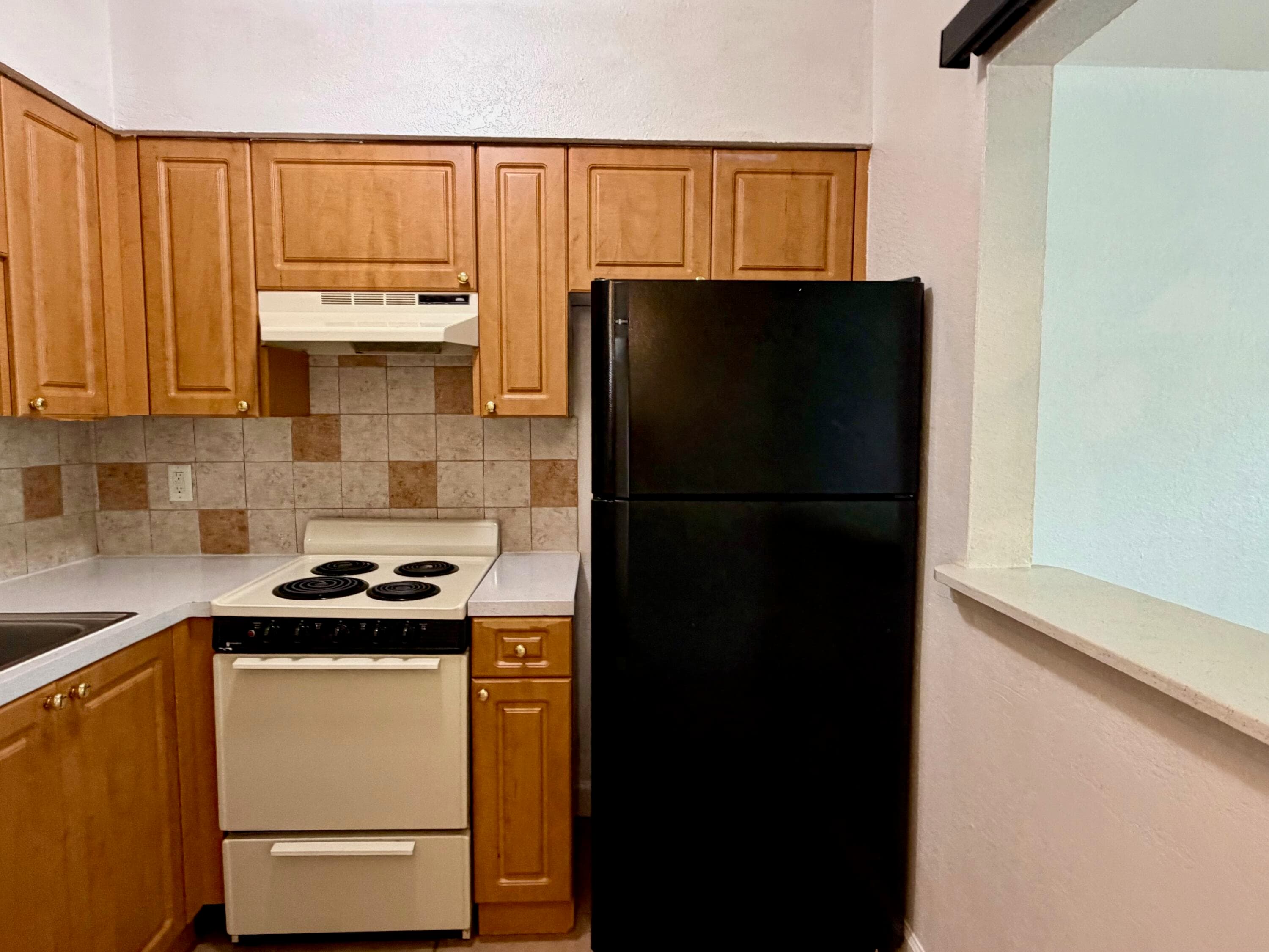 2607 NE 8th Avenue 3, Wilton Manors, FL 33334 — photo 4 of 22