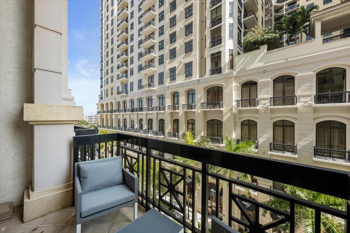 801 S Olive Avenue 434, West Palm Beach, FL 33401 — photo 11 of 31