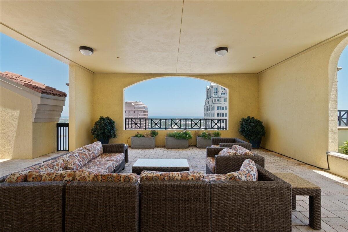 801 S Olive Avenue 434, West Palm Beach, FL 33401 — photo 21 of 31