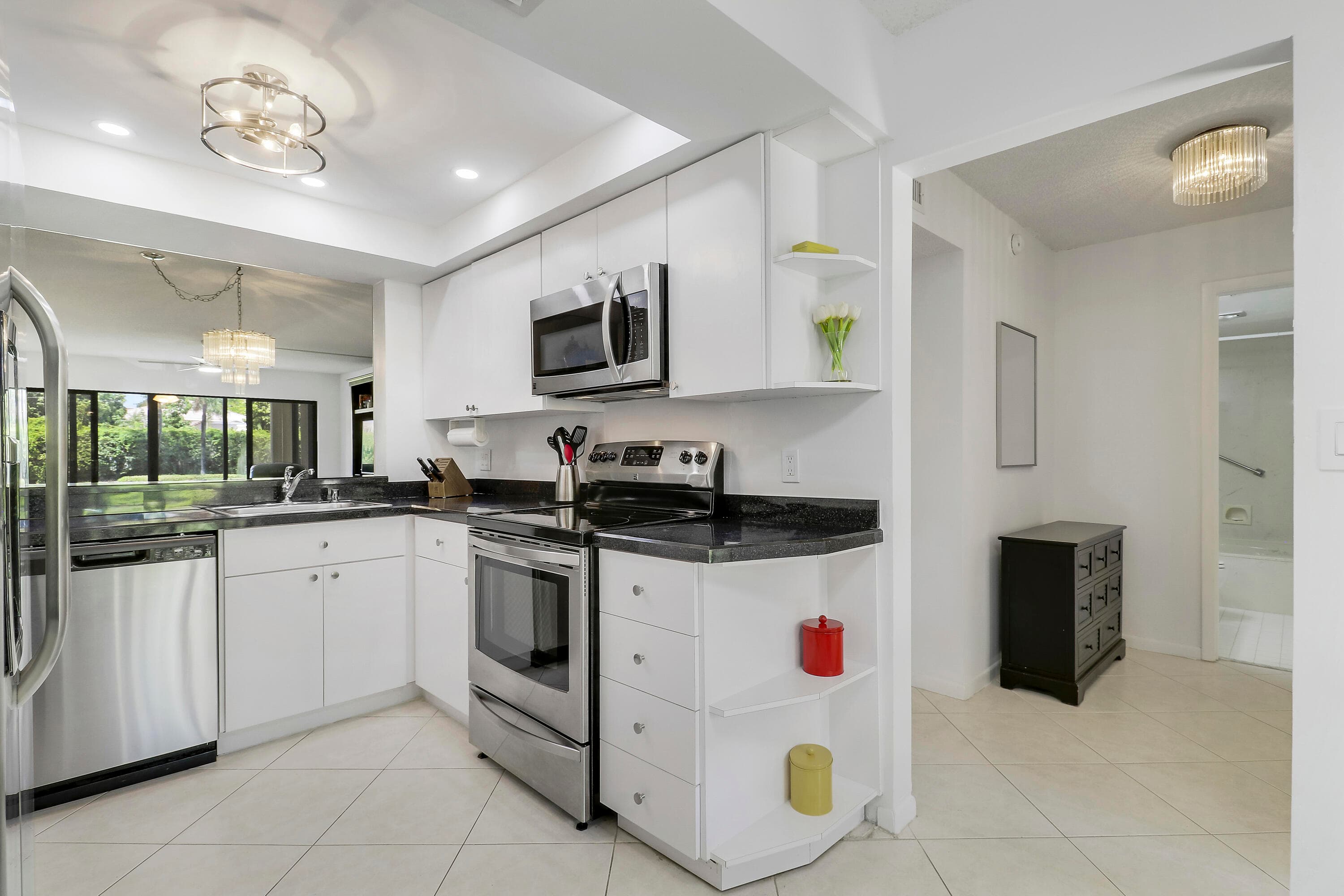 5121 Oak Hill Lane 412, Delray Beach, FL 33484 — photo 5 of 34